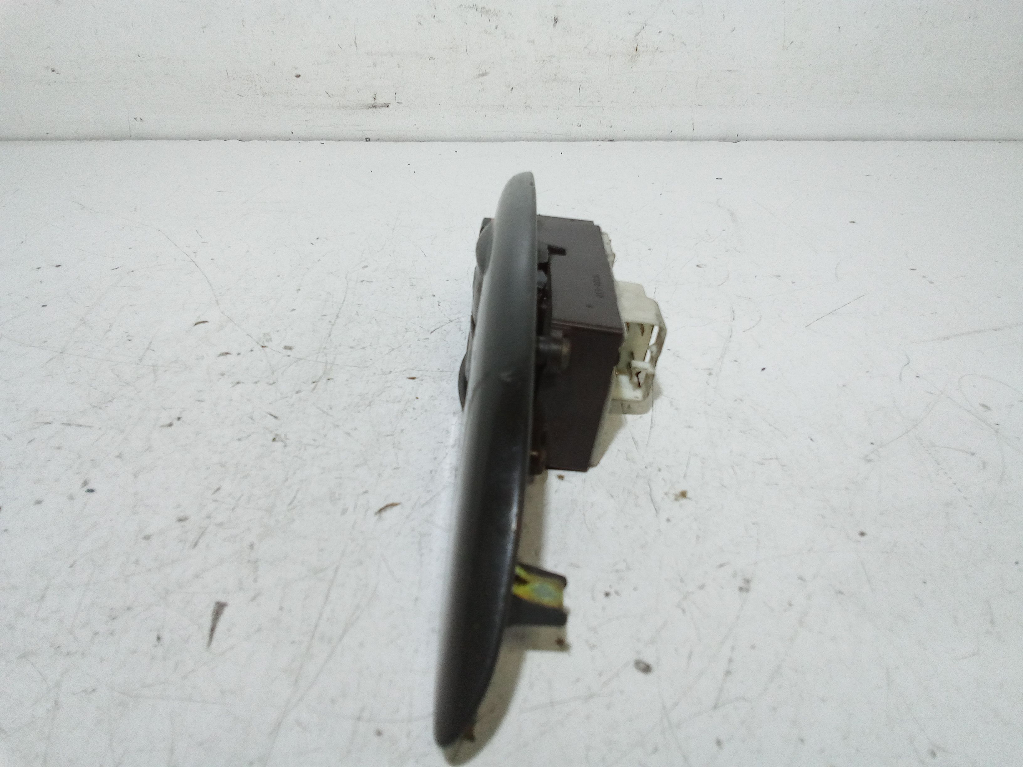 Pulsantiera anteriore sinistra Guida TOYOTA Yaris Serie (03>05)