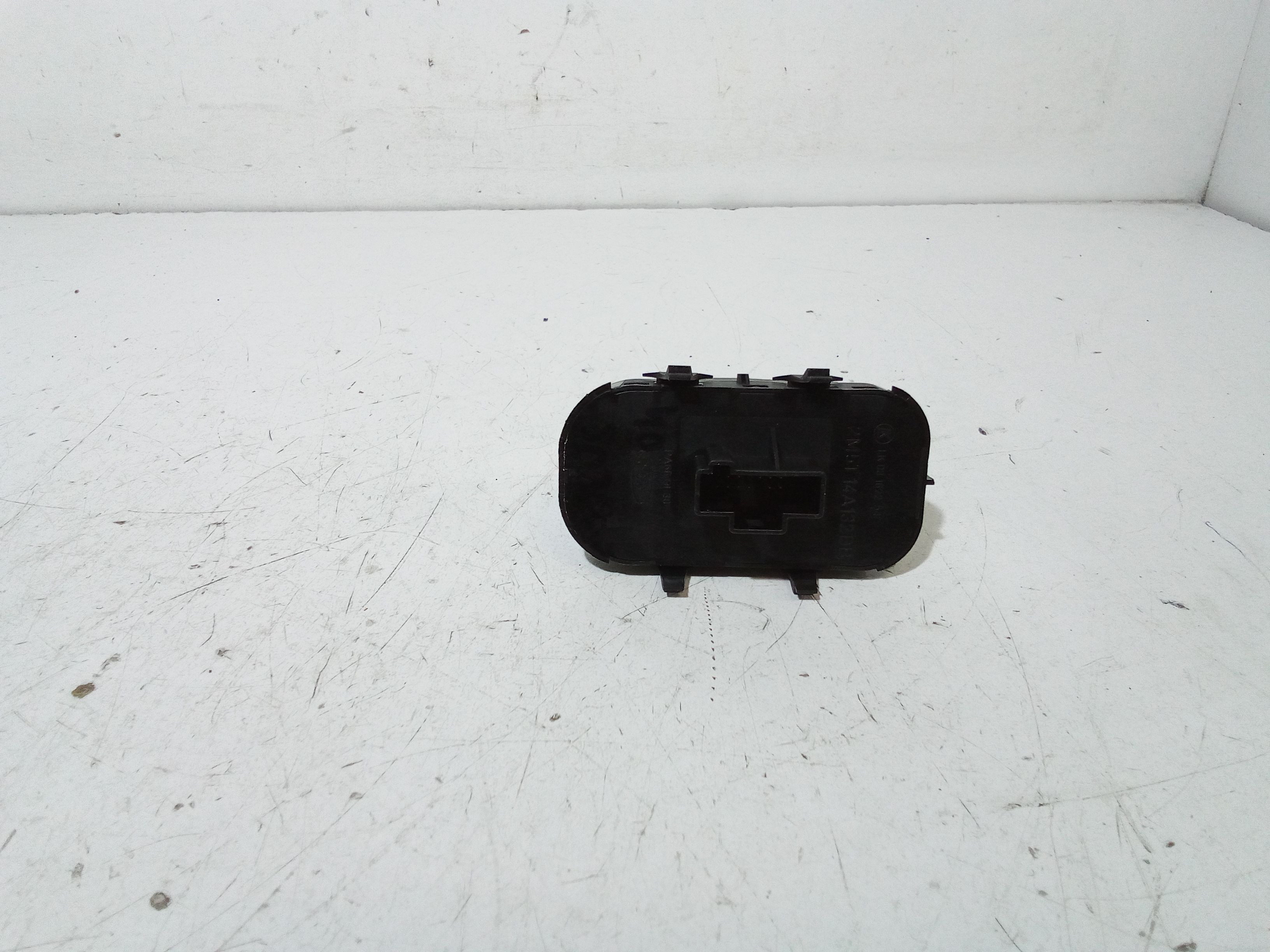 Pulsantiera anteriore sinistra Guida FORD Focus Berlina 2 Serie