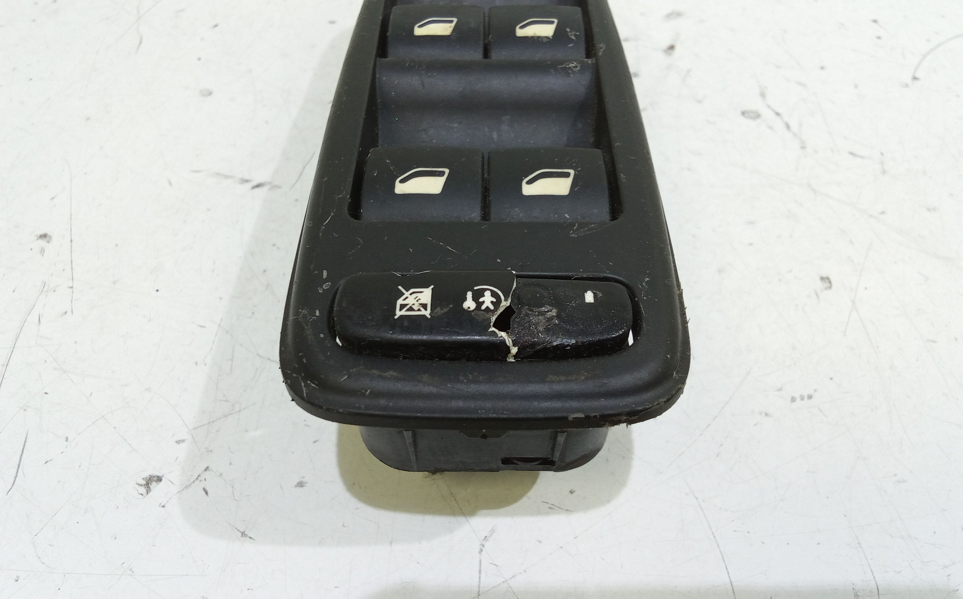 Pulsantiera anteriore sinistra Guida CITROEN C4 Berlina