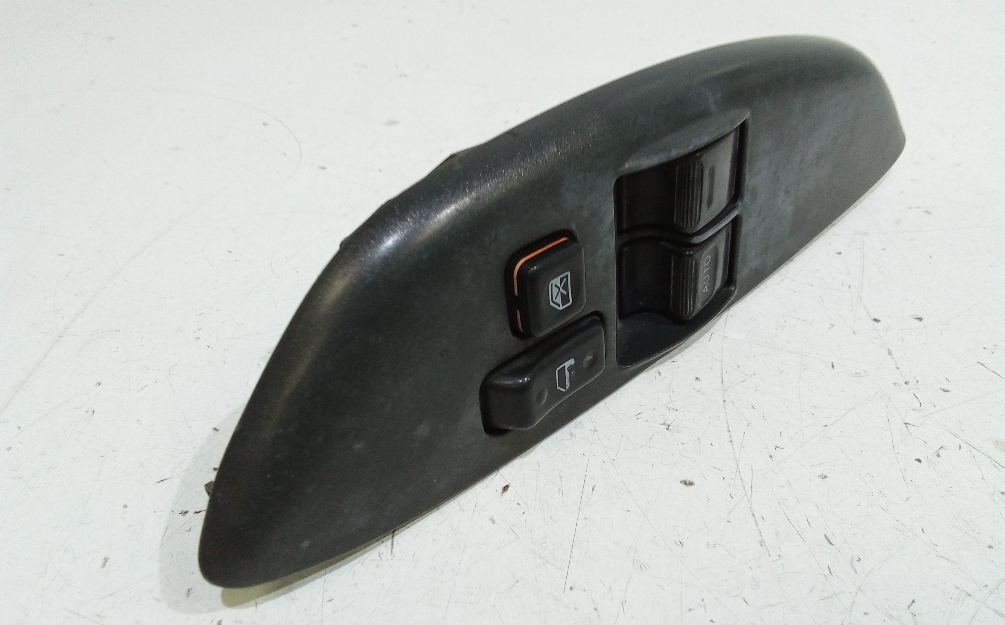 Pulsantiera anteriore sinistra Guida TOYOTA Yaris Serie (99>03)