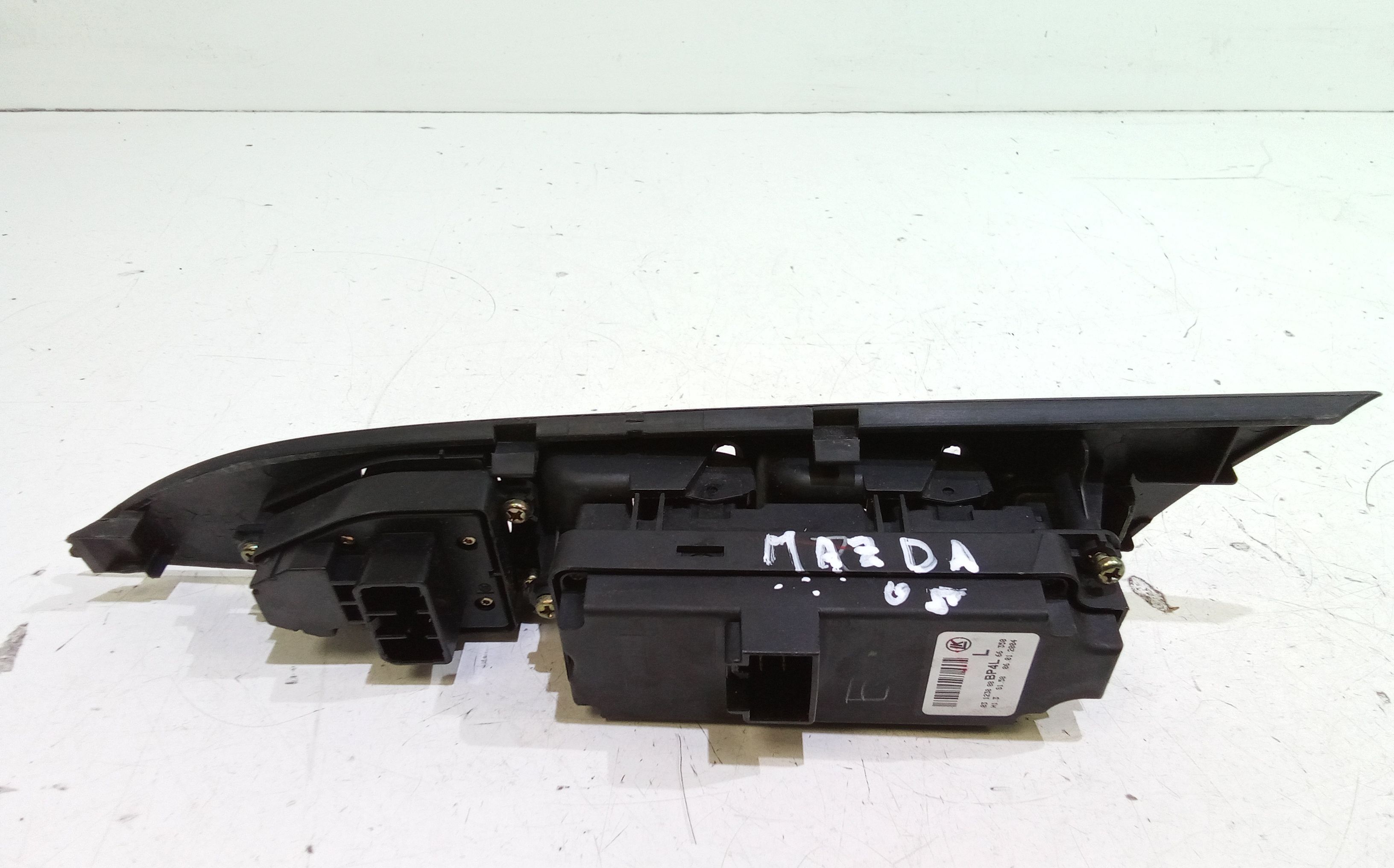 Pulsantiera anteriore sinistra Guida MAZDA 3 Berlina Serie (03>09)