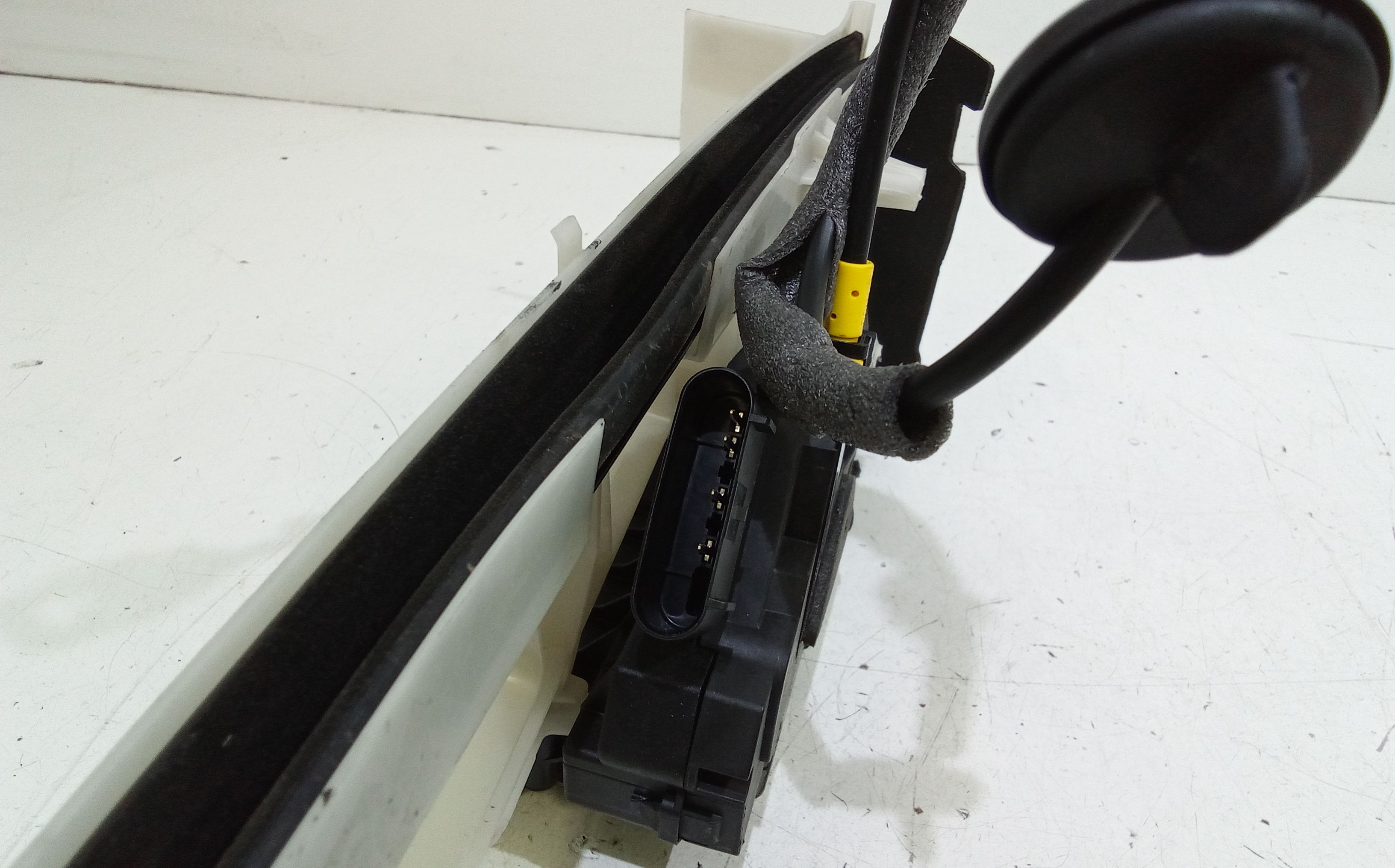 Serratura Posteriore destra FORD Kuga Serie (16>)