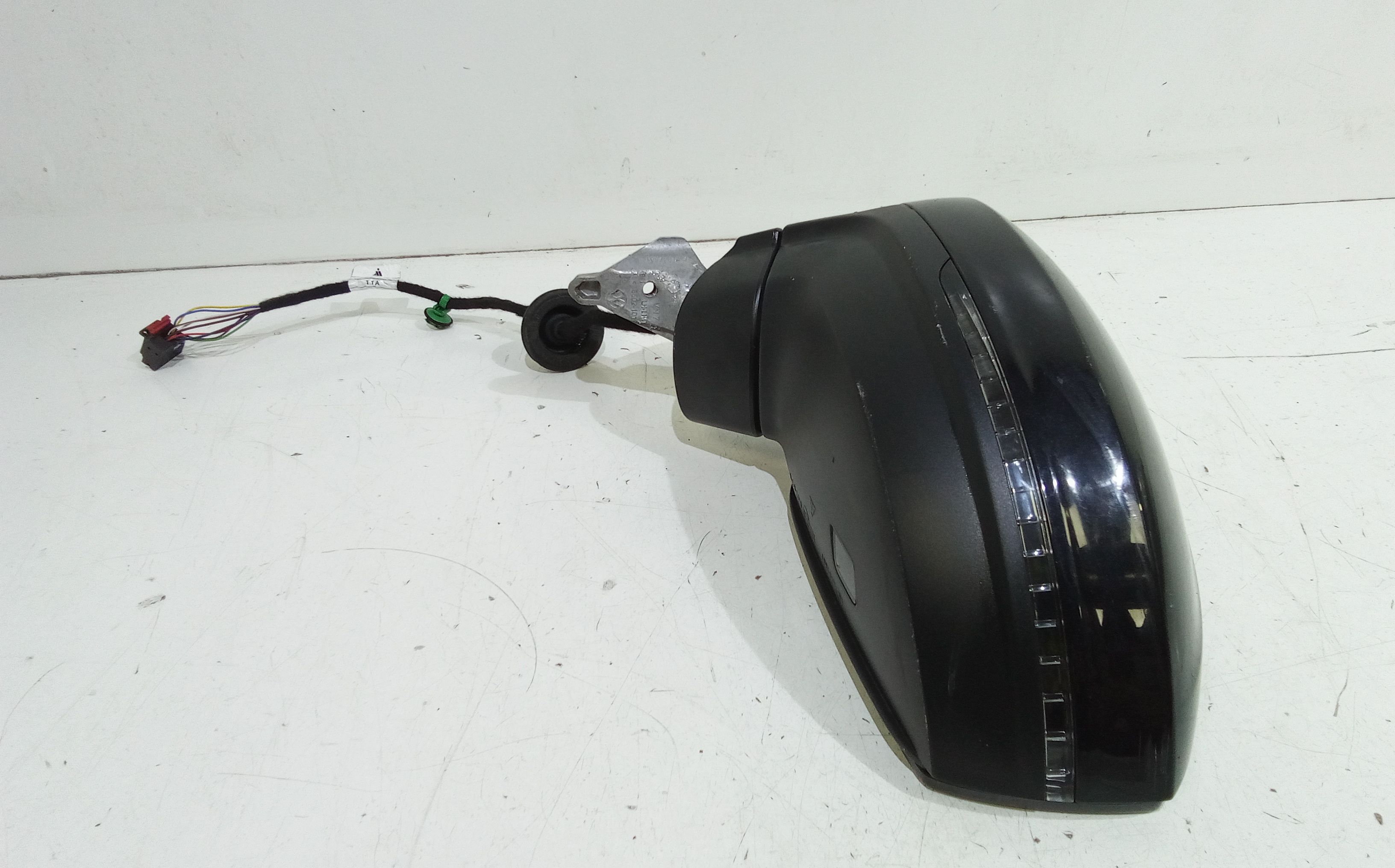 Specchietto Retrovisore Sinistro VOLKSWAGEN Tiguan Serie