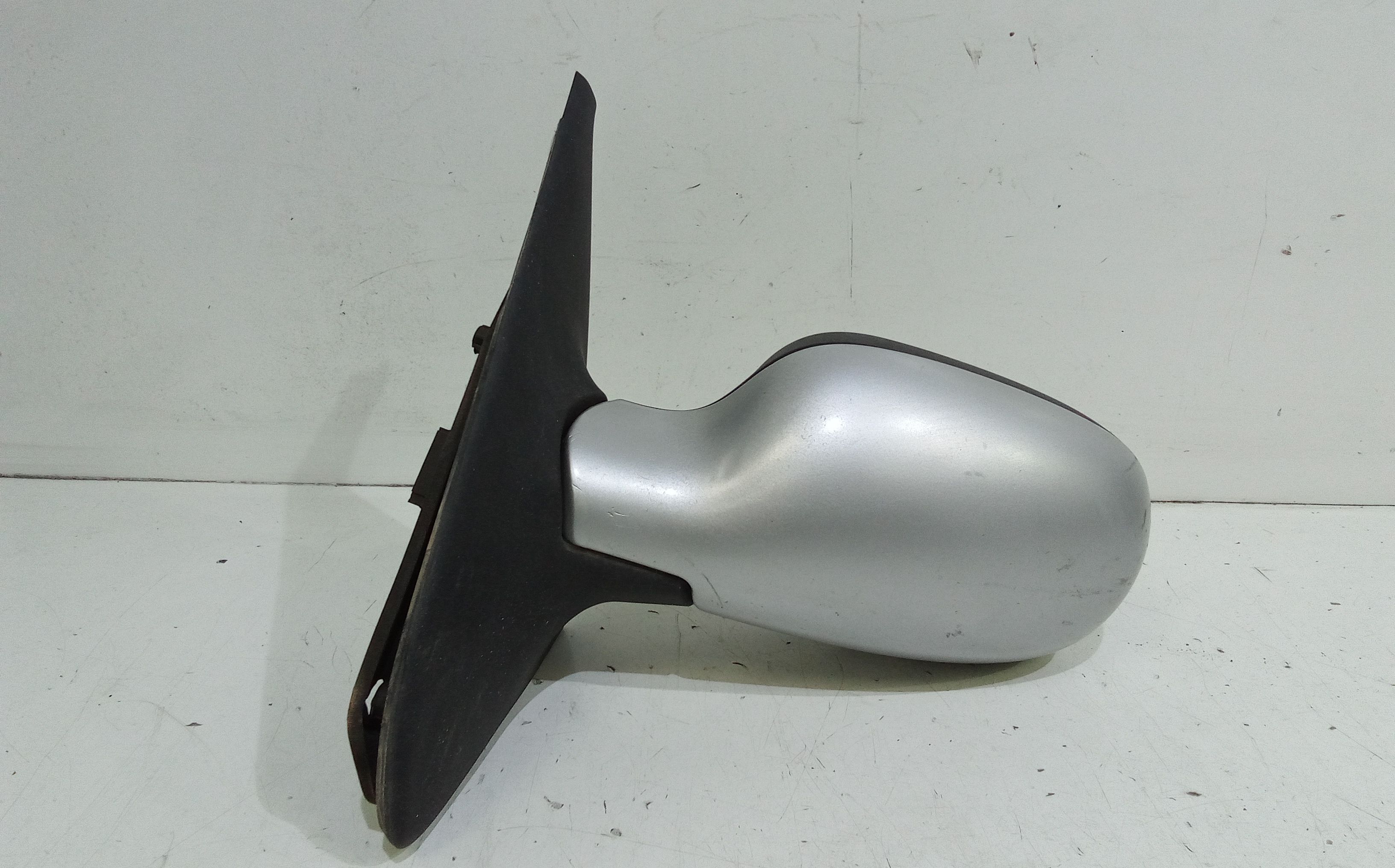 Specchietto Retrovisore Sinistro RENAULT Clio Serie (01>05)