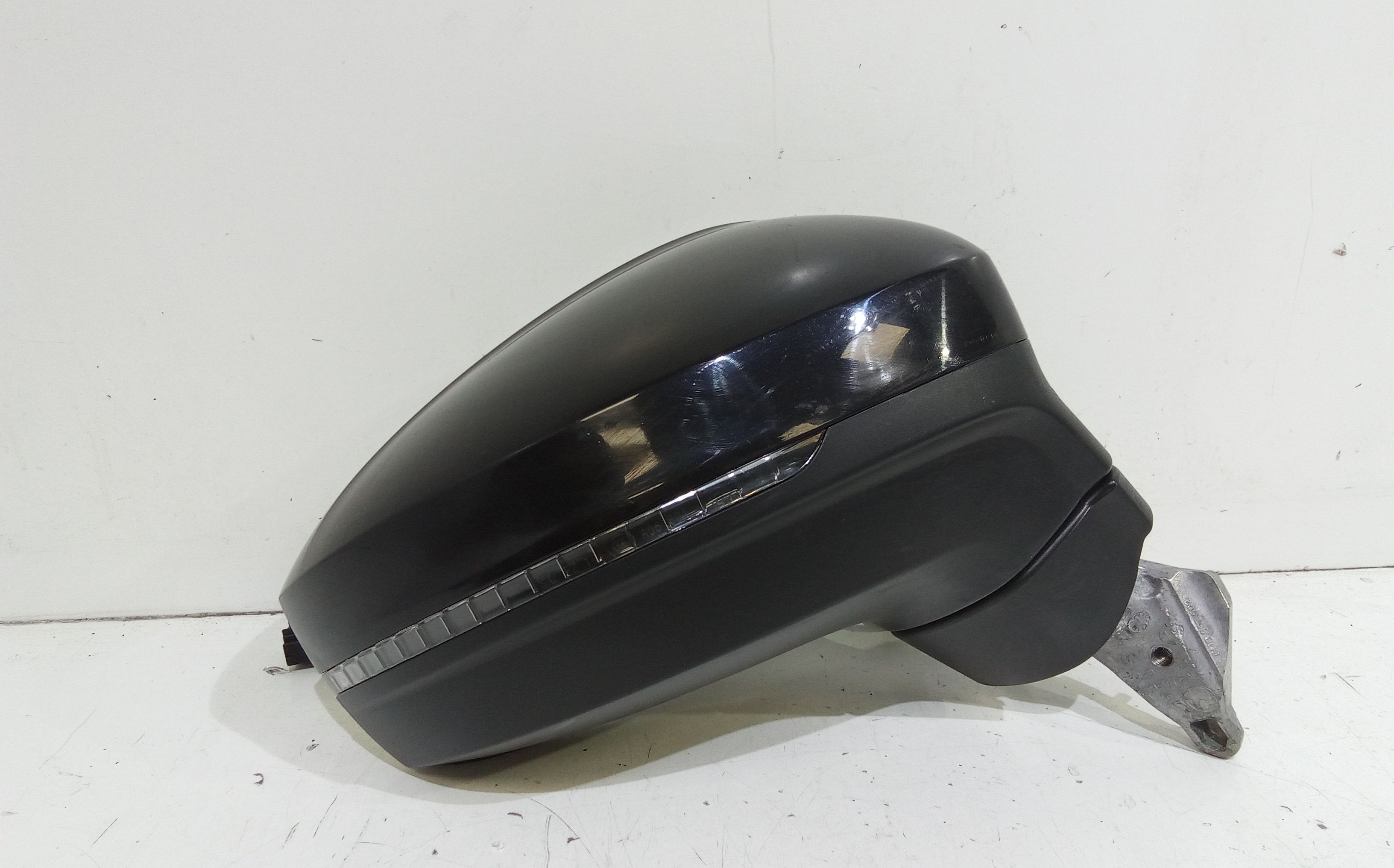 Specchietto Retrovisore Destro VOLKSWAGEN Tiguan Serie