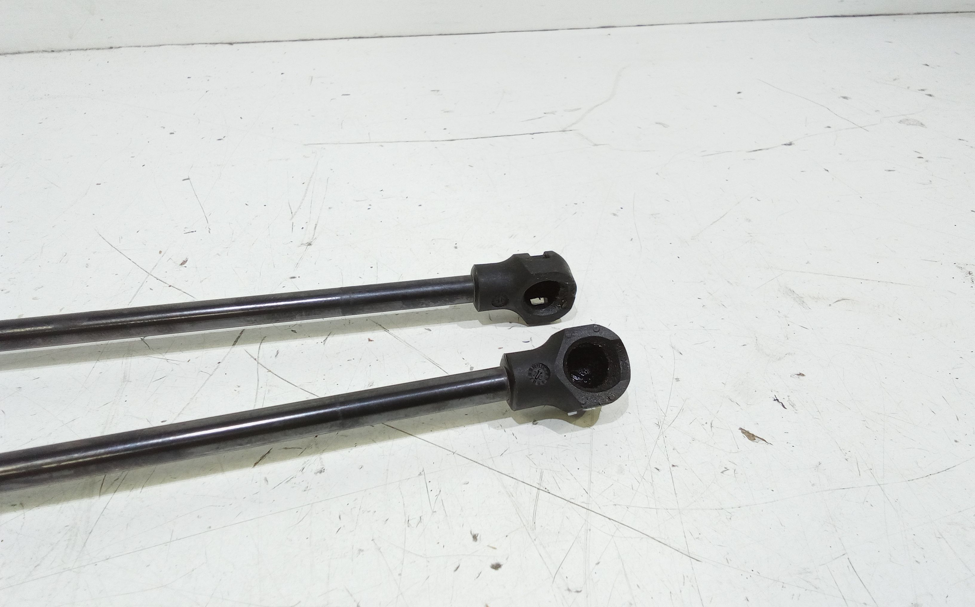 Pistoncini cofano Post. PEUGEOT 208 Serie (19>)