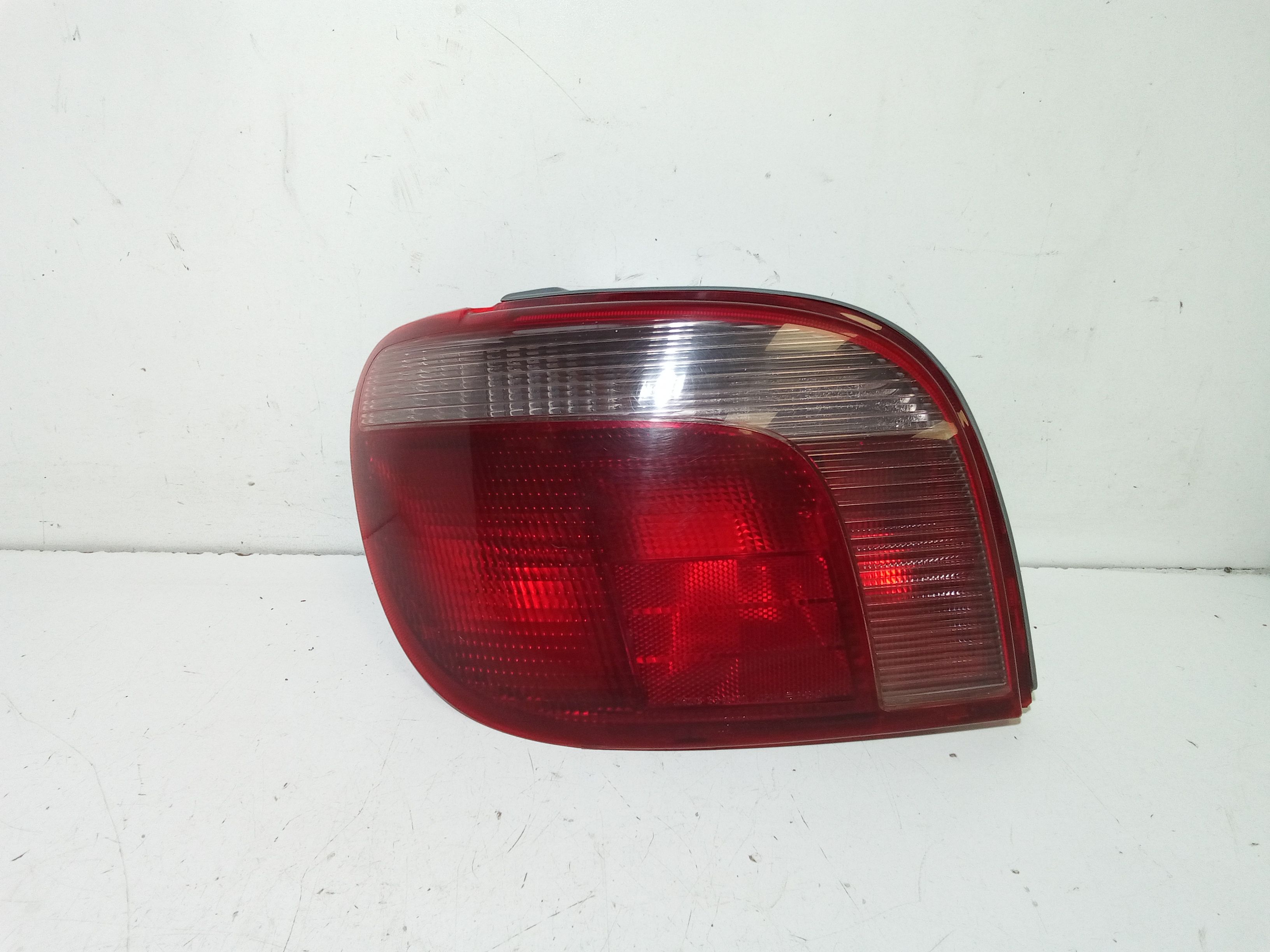 Stop fanale Posteriore sinistro lato Guida TOYOTA Yaris Serie (03>05)