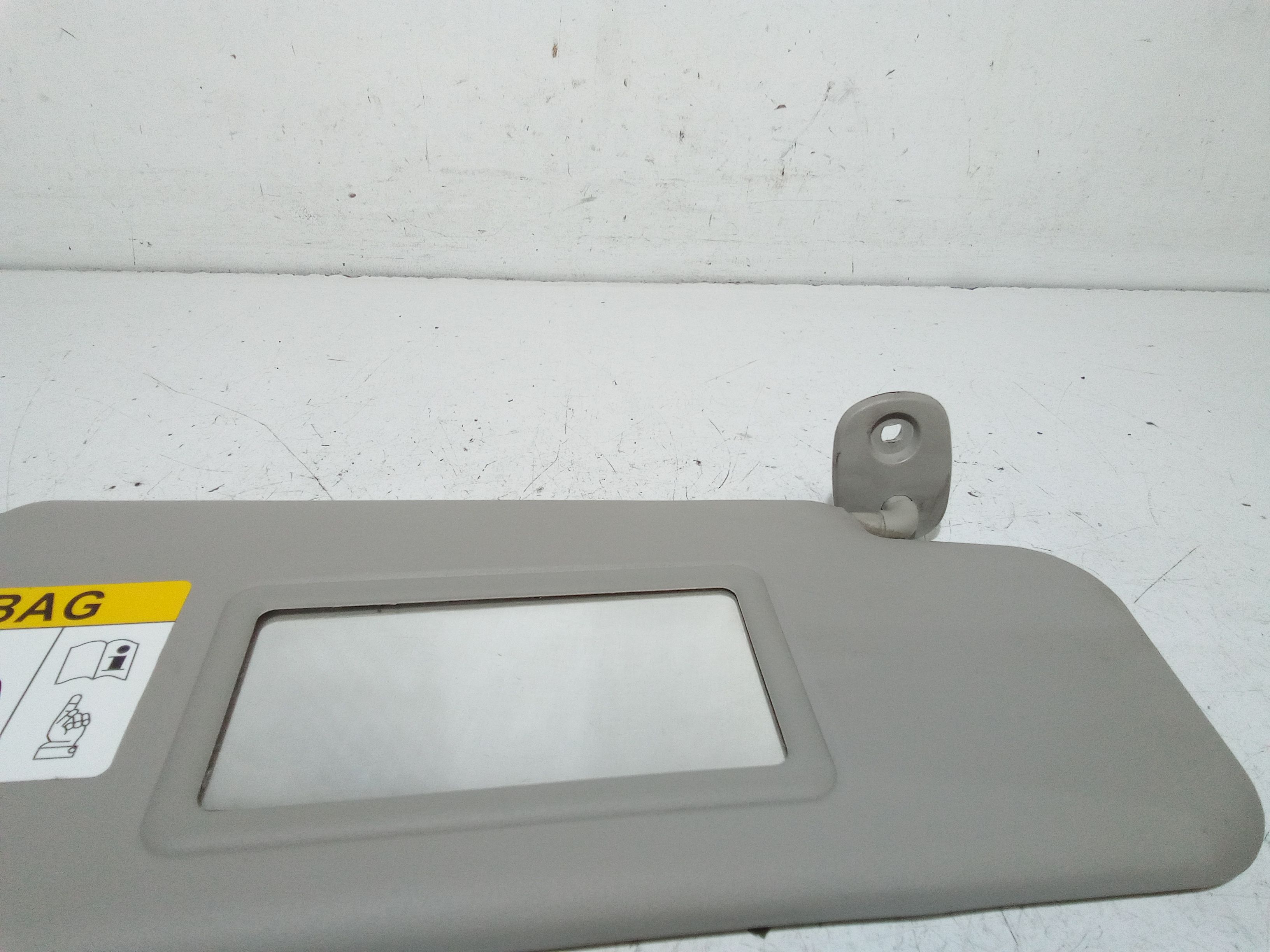 Parasole aletta Lato Passeggero DACIA Logan Serie MCV (13>)