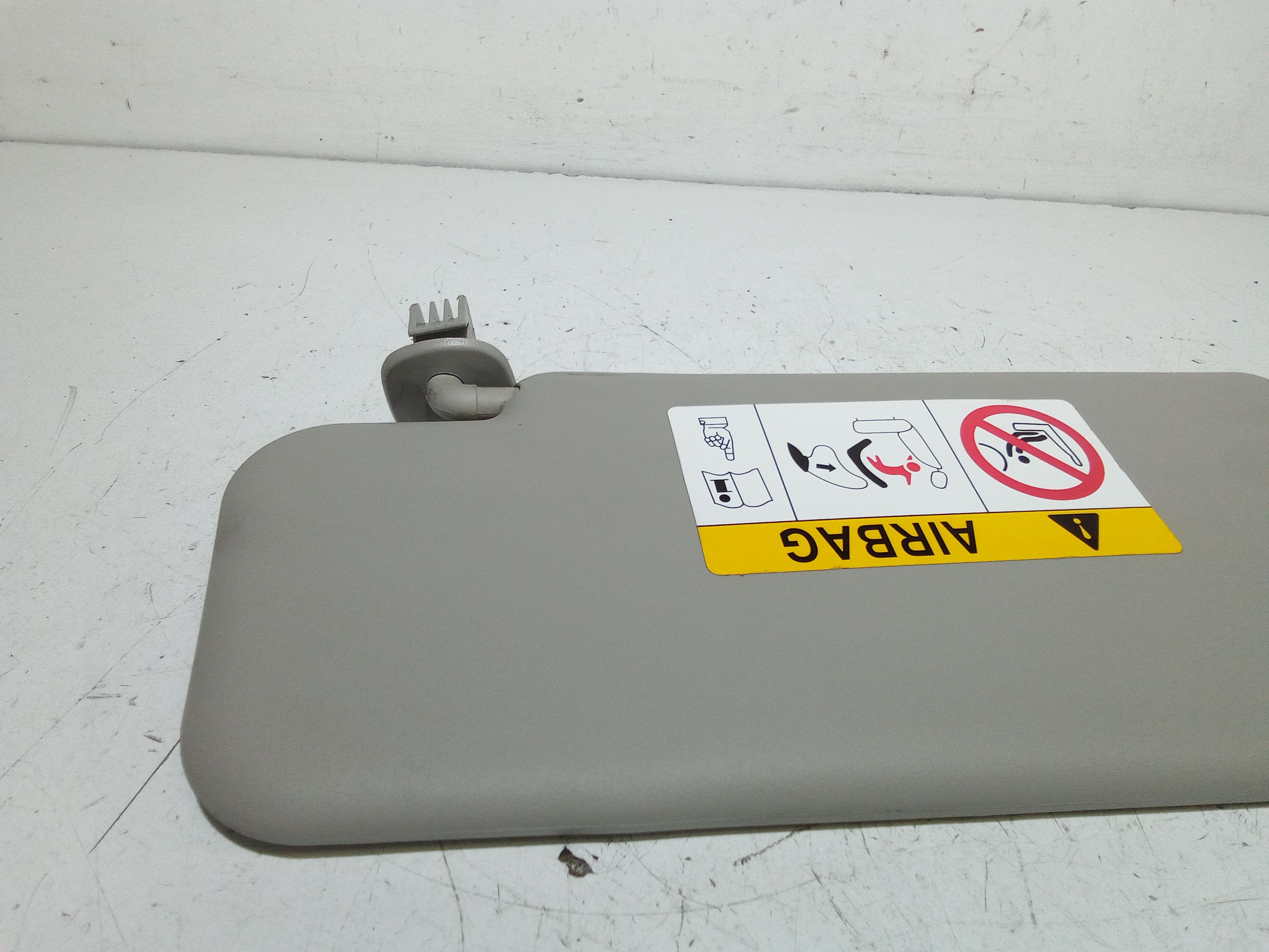 Parasole aletta Lato Passeggero DACIA Logan Serie MCV (13>)