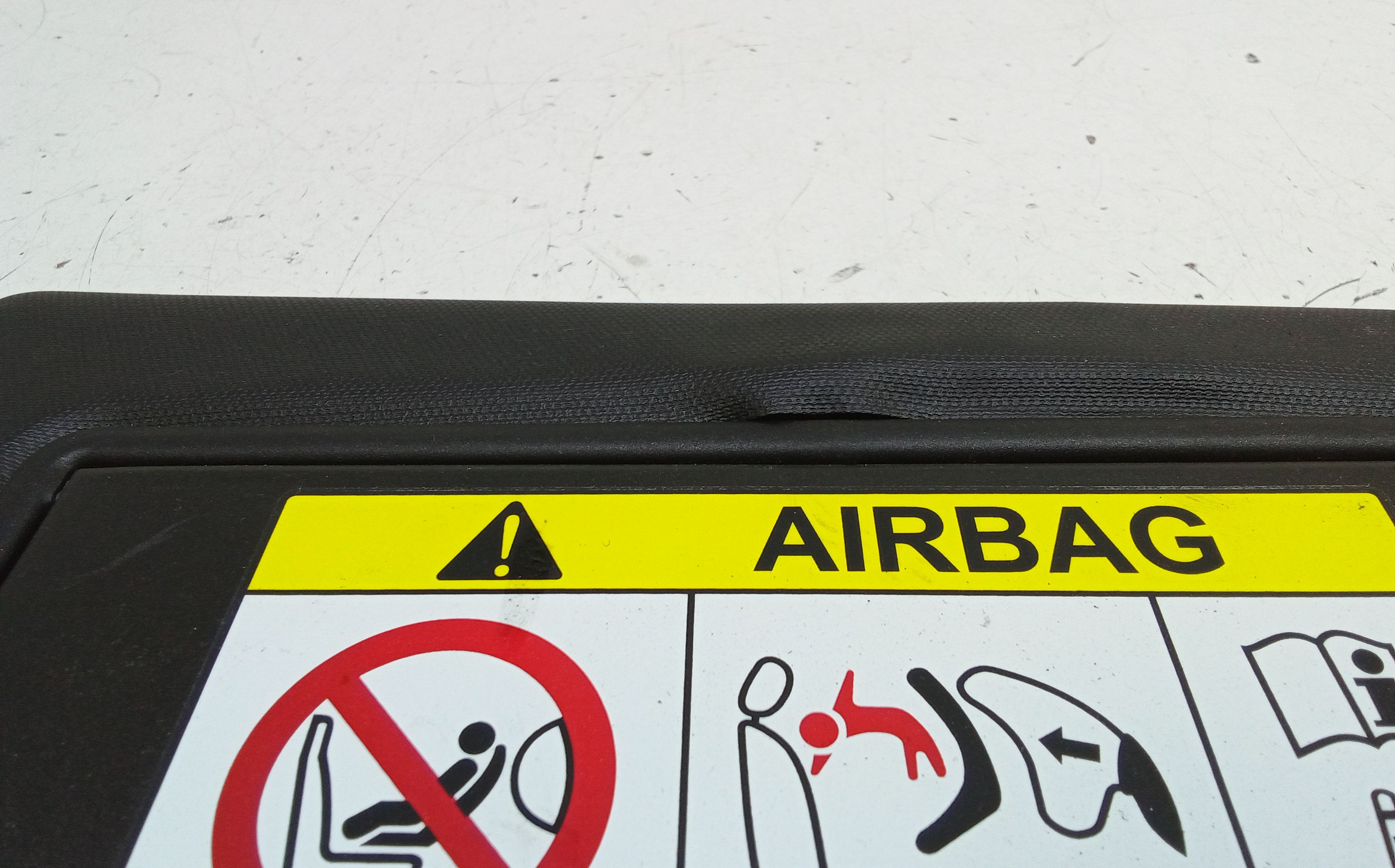 Parasole aletta Lato Passeggero PEUGEOT 208 Serie (19>)