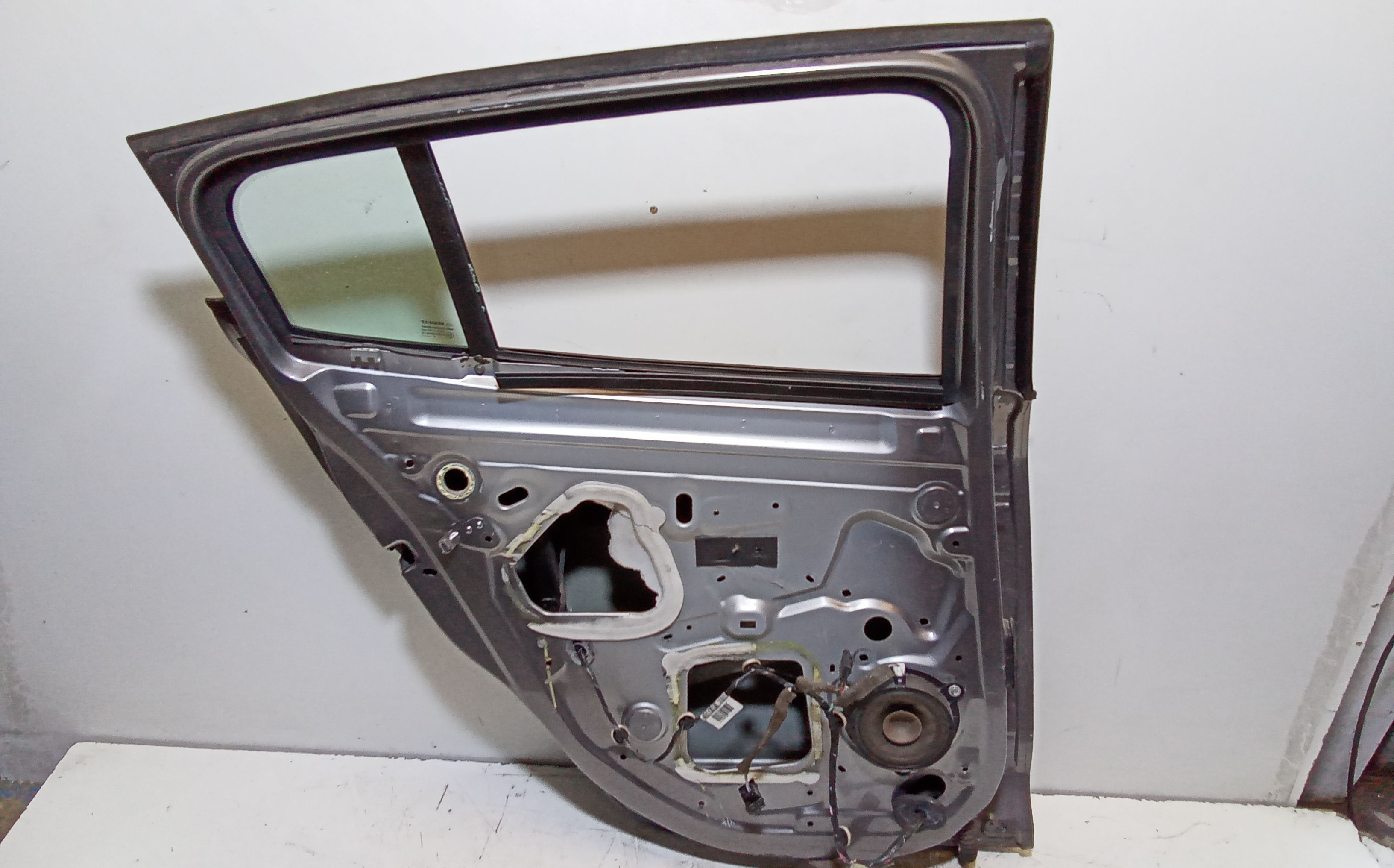 Portiera Posteriore Sinistra RENAULT Megane III (08>16)