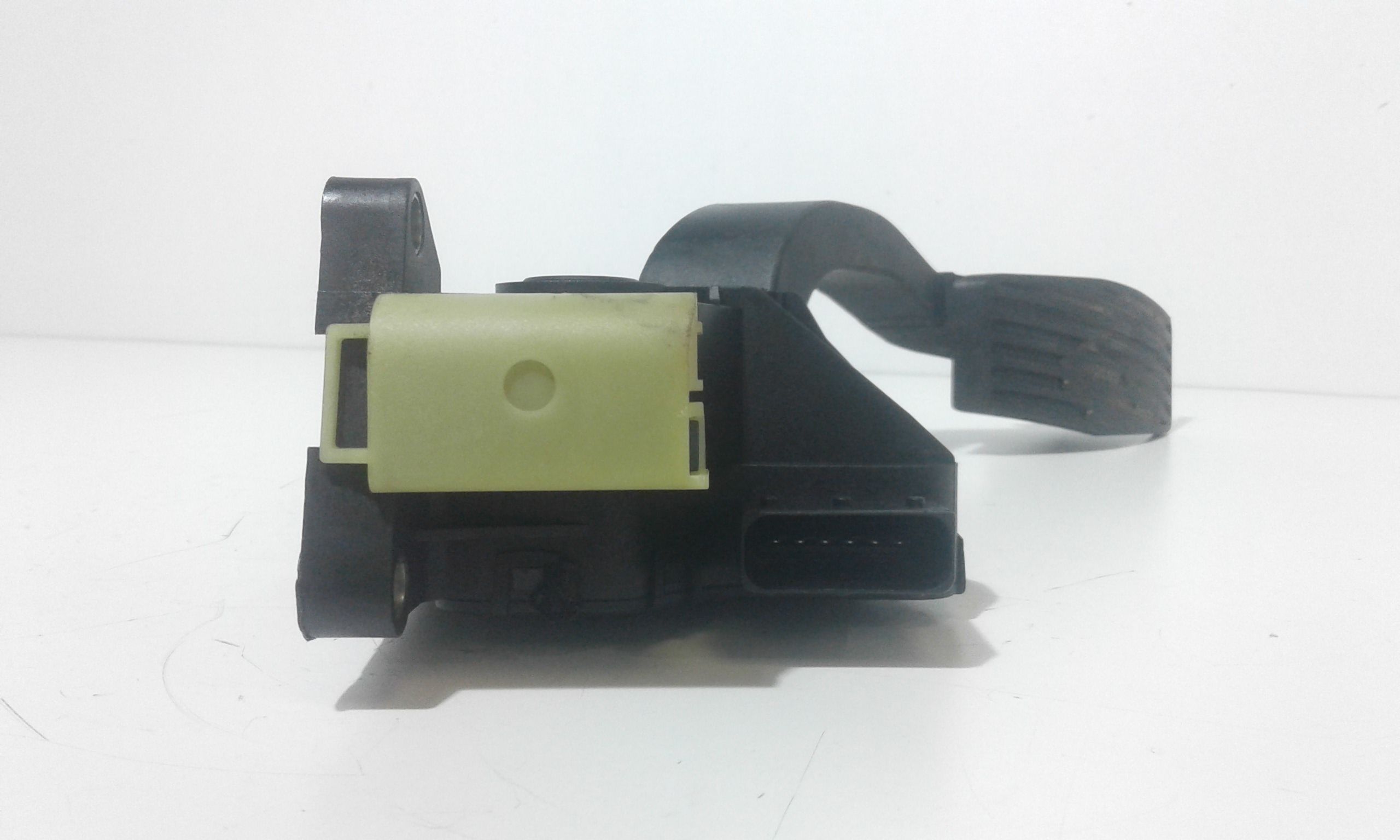 Pedale acceleratore OPEL Corsa D 5P 1 Serie