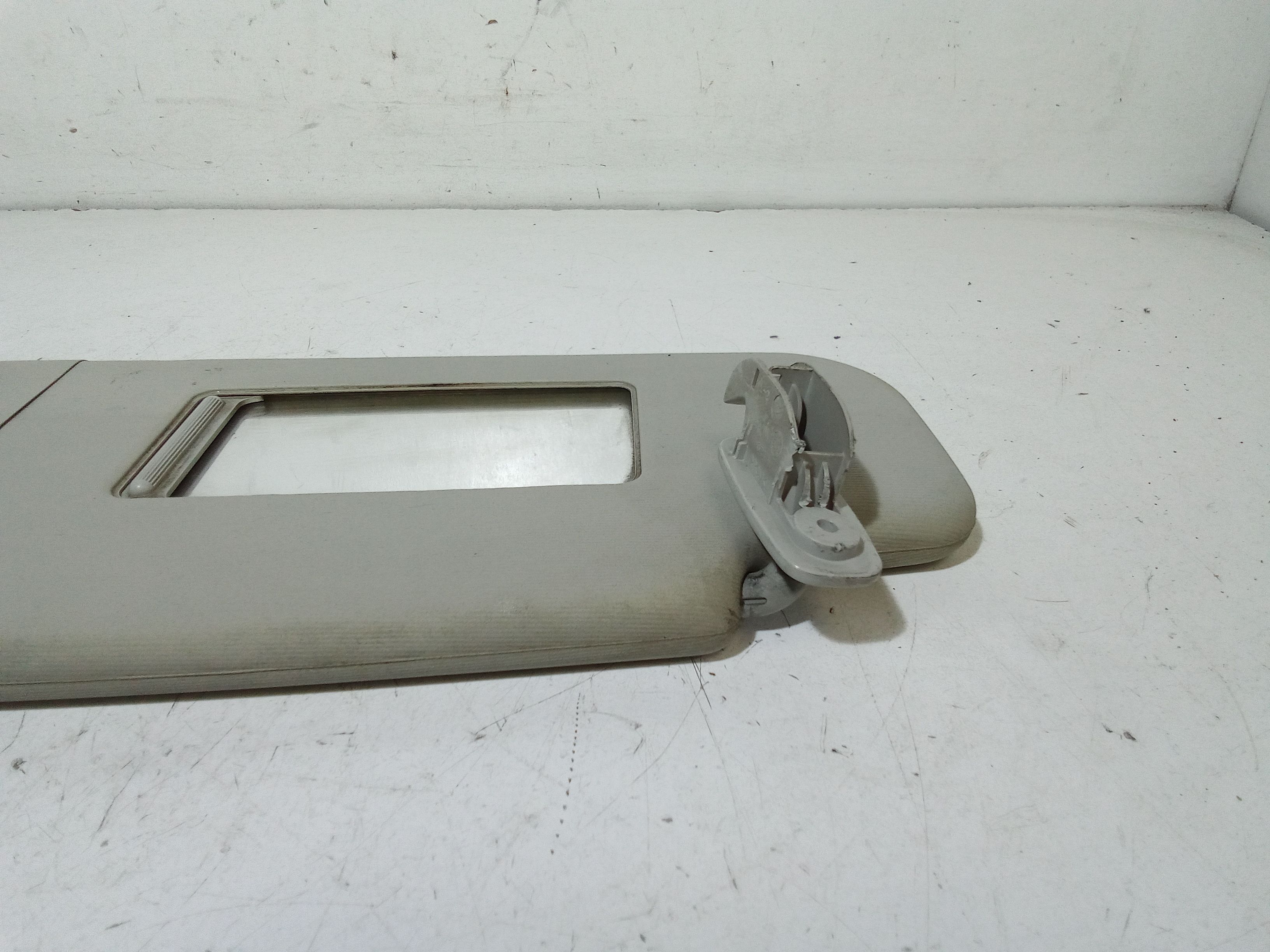 Parasole aletta anteriore Lato Guida VOLKSWAGEN Golf 5 Berlina (03>08)