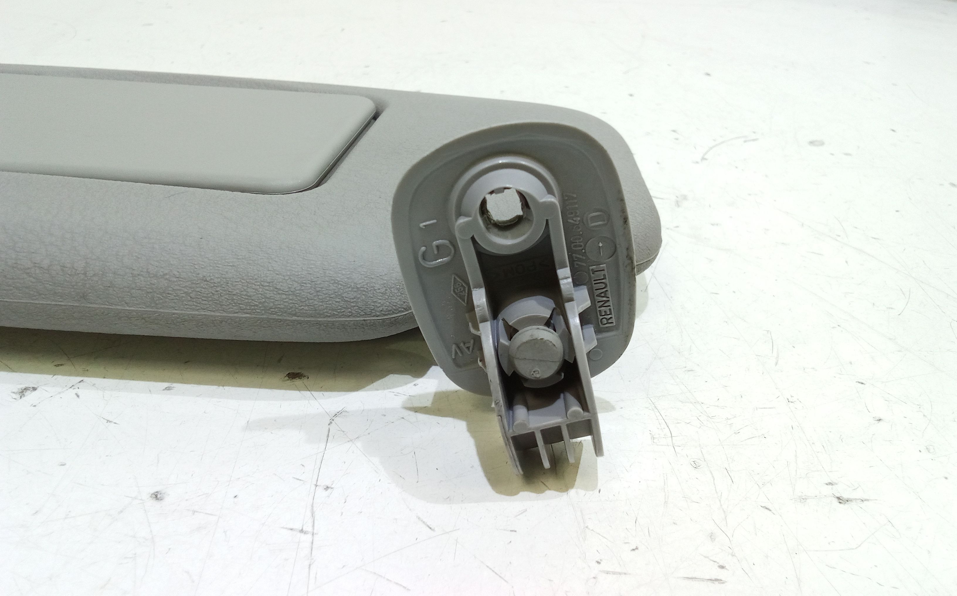 Parasole aletta anteriore Lato Guida RENAULT Clio Serie (01>05)