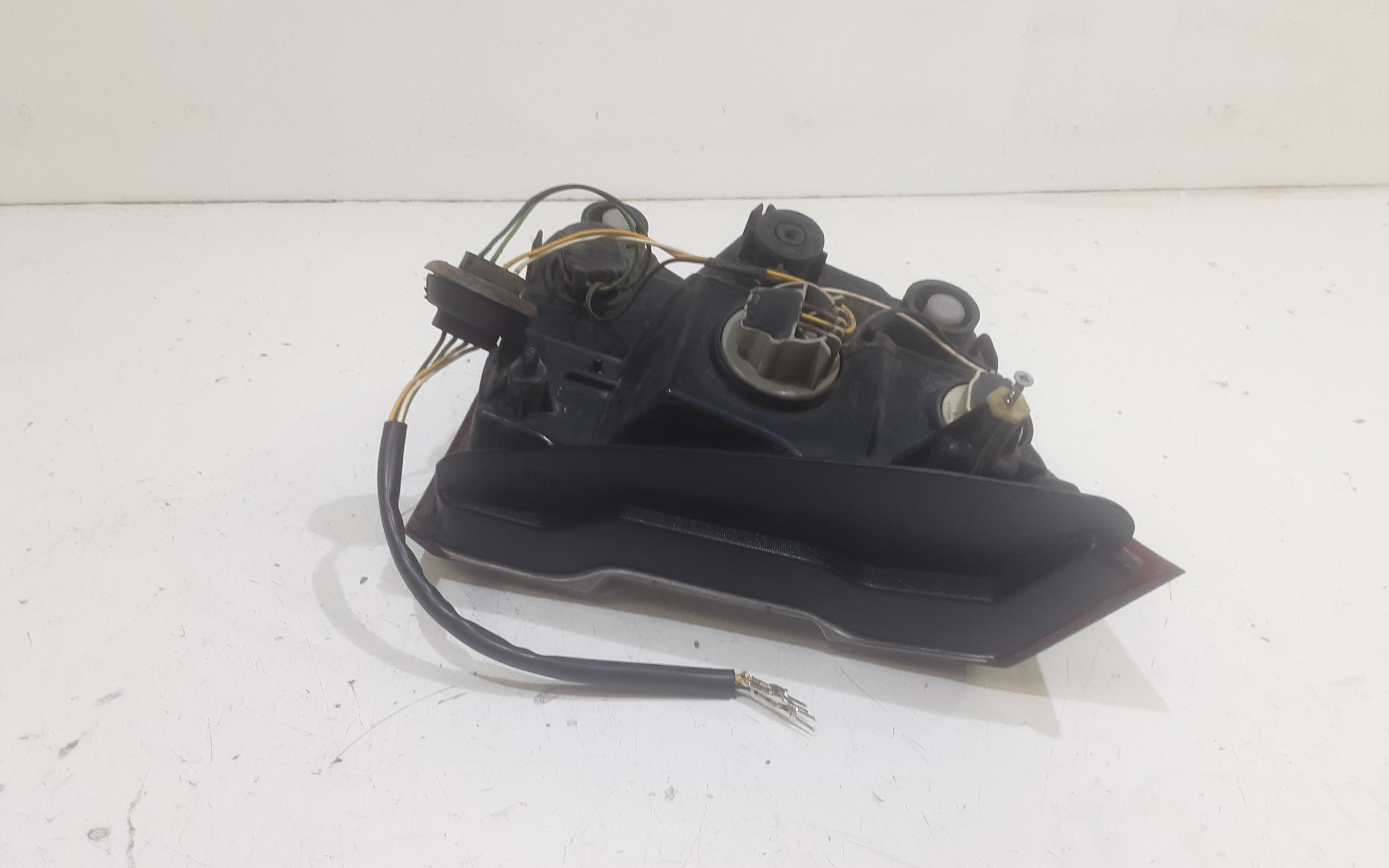 Stop Posteriore Sinistro Integrato nel Portello RENAULT Megane S. Wagon (08>12)