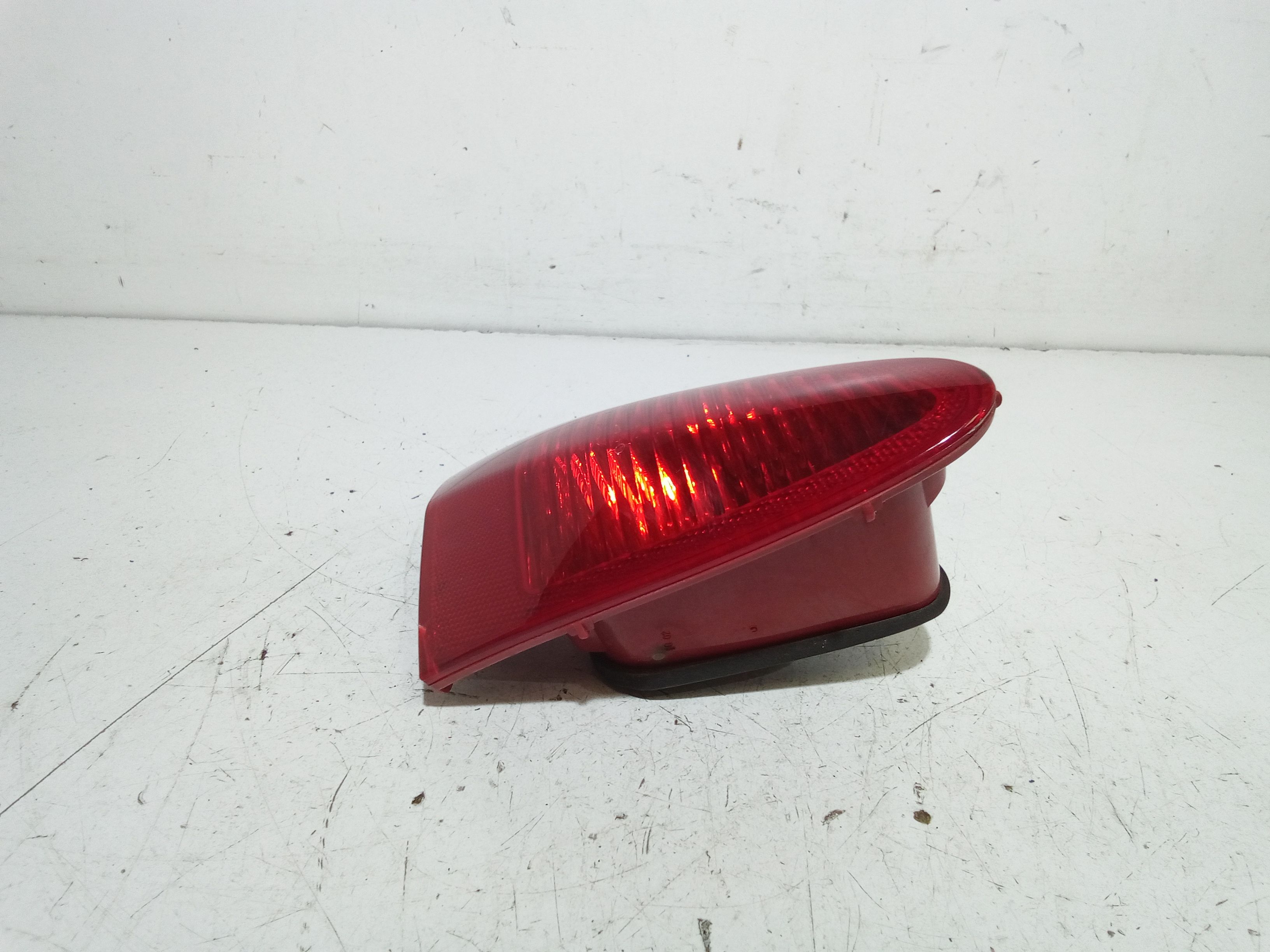 Stop Posteriore Sinistro Integrato nel Portello ALFA ROMEO 147 Serie (937) (00>05<)