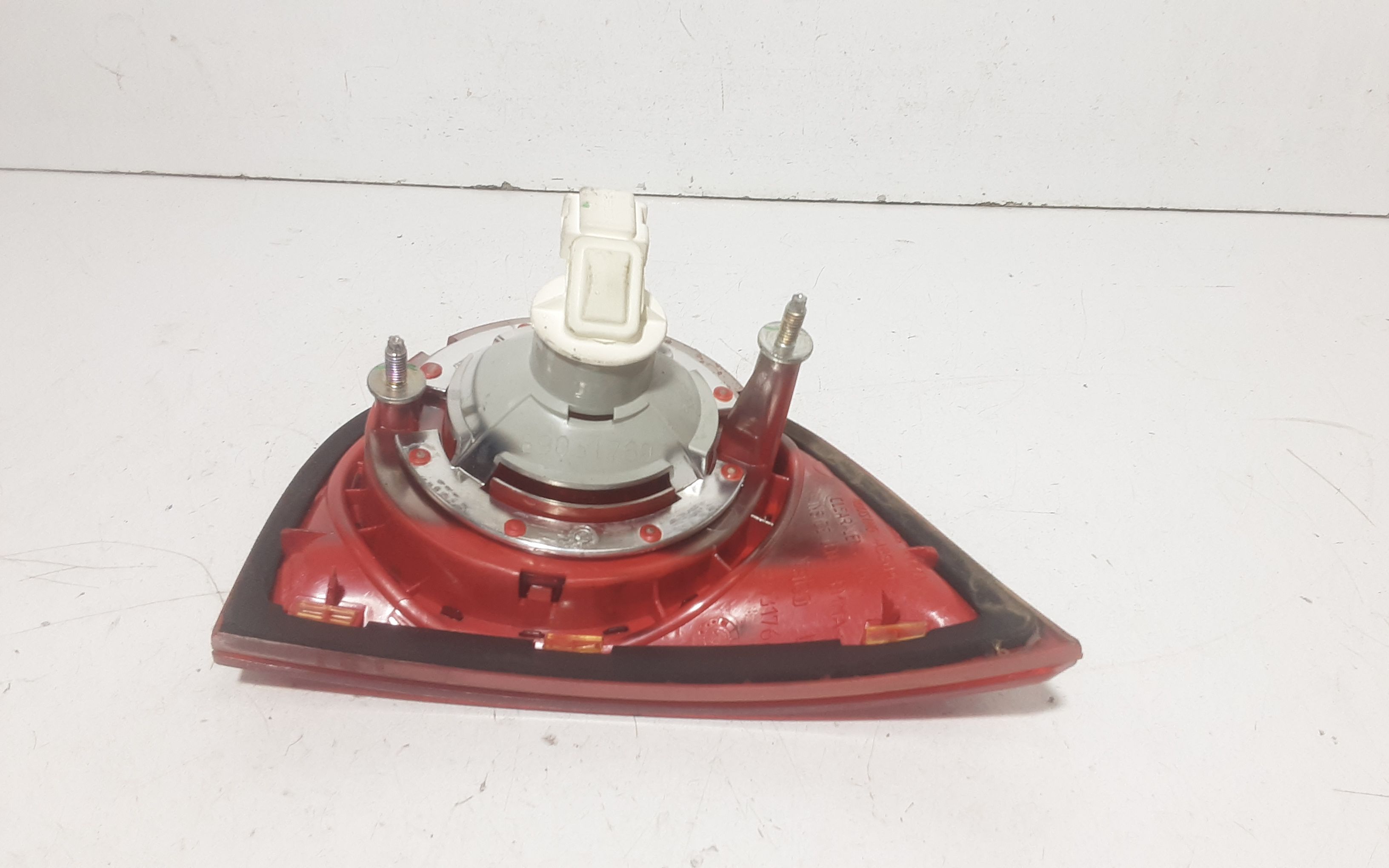 Stop Posteriore Sinistro Integrato nel Portello VOLKSWAGEN Golf 5 Berlina (03>08)