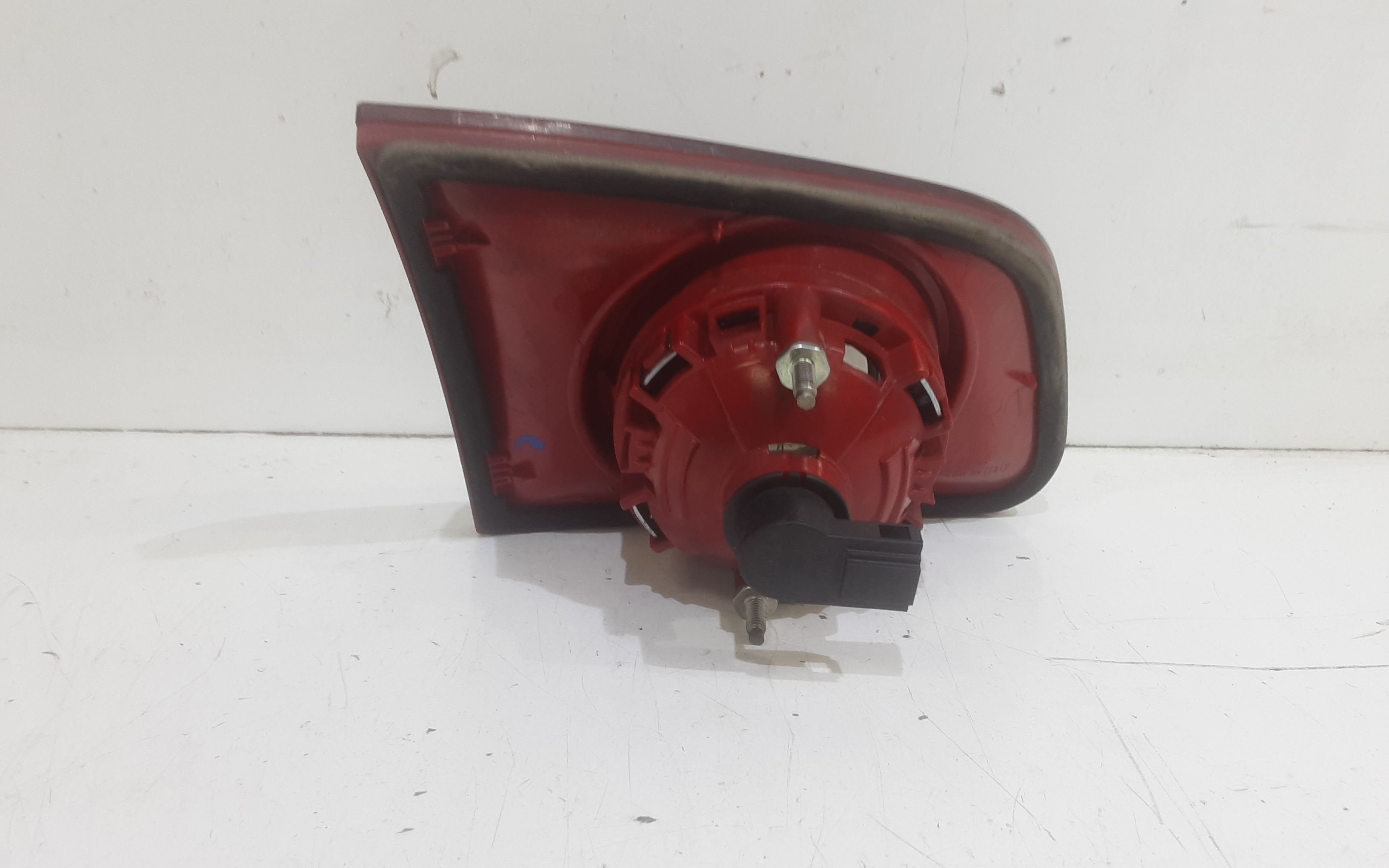 Stop Posteriore Destro Integrato nel Portello VOLKSWAGEN Passat Berlina 4 Serie