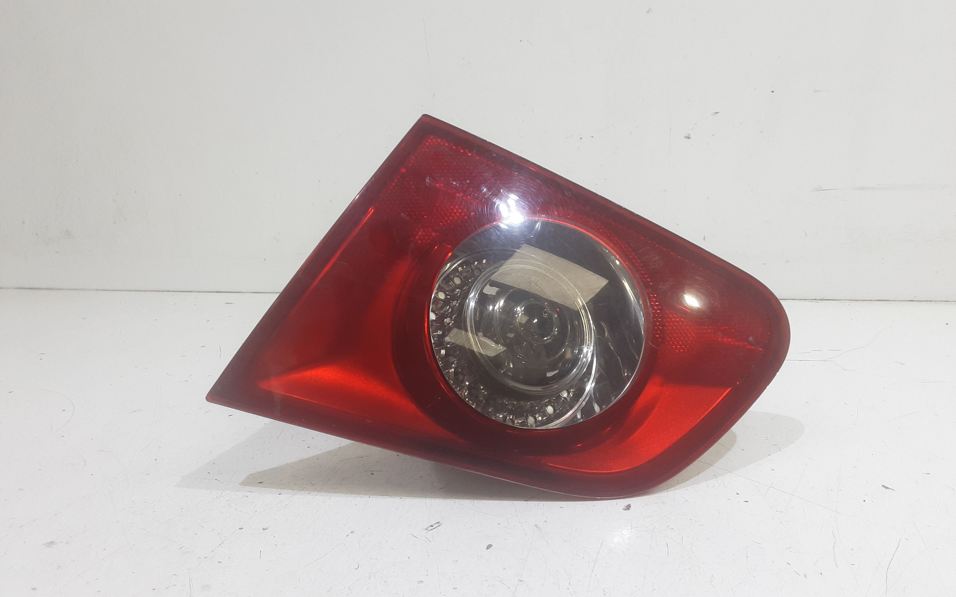 Stop Posteriore Destro Integrato nel Portello VOLKSWAGEN Passat Berlina 4 Serie