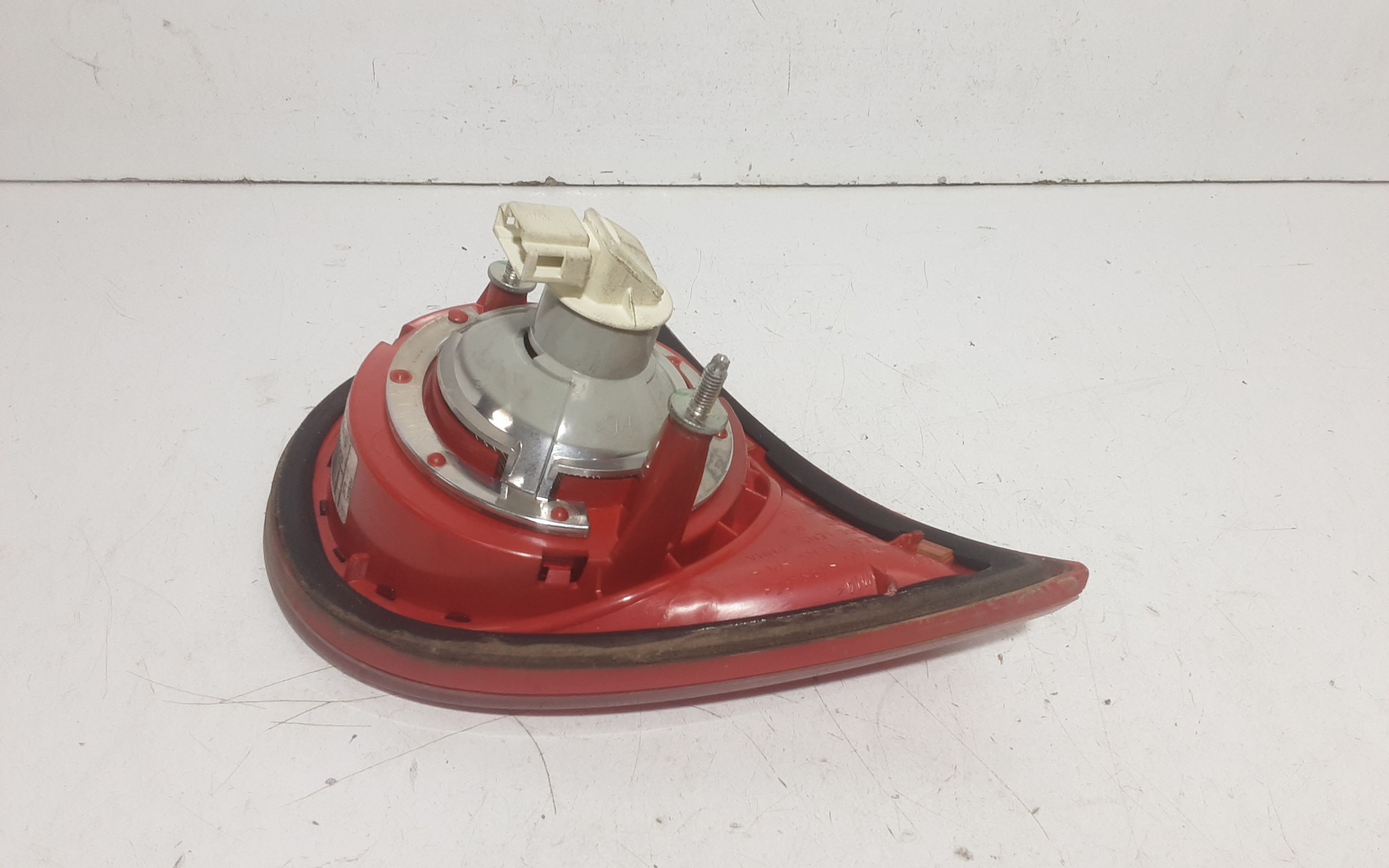 Stop Posteriore Destro Integrato nel Portello VOLKSWAGEN Golf 5 Berlina (03>08)