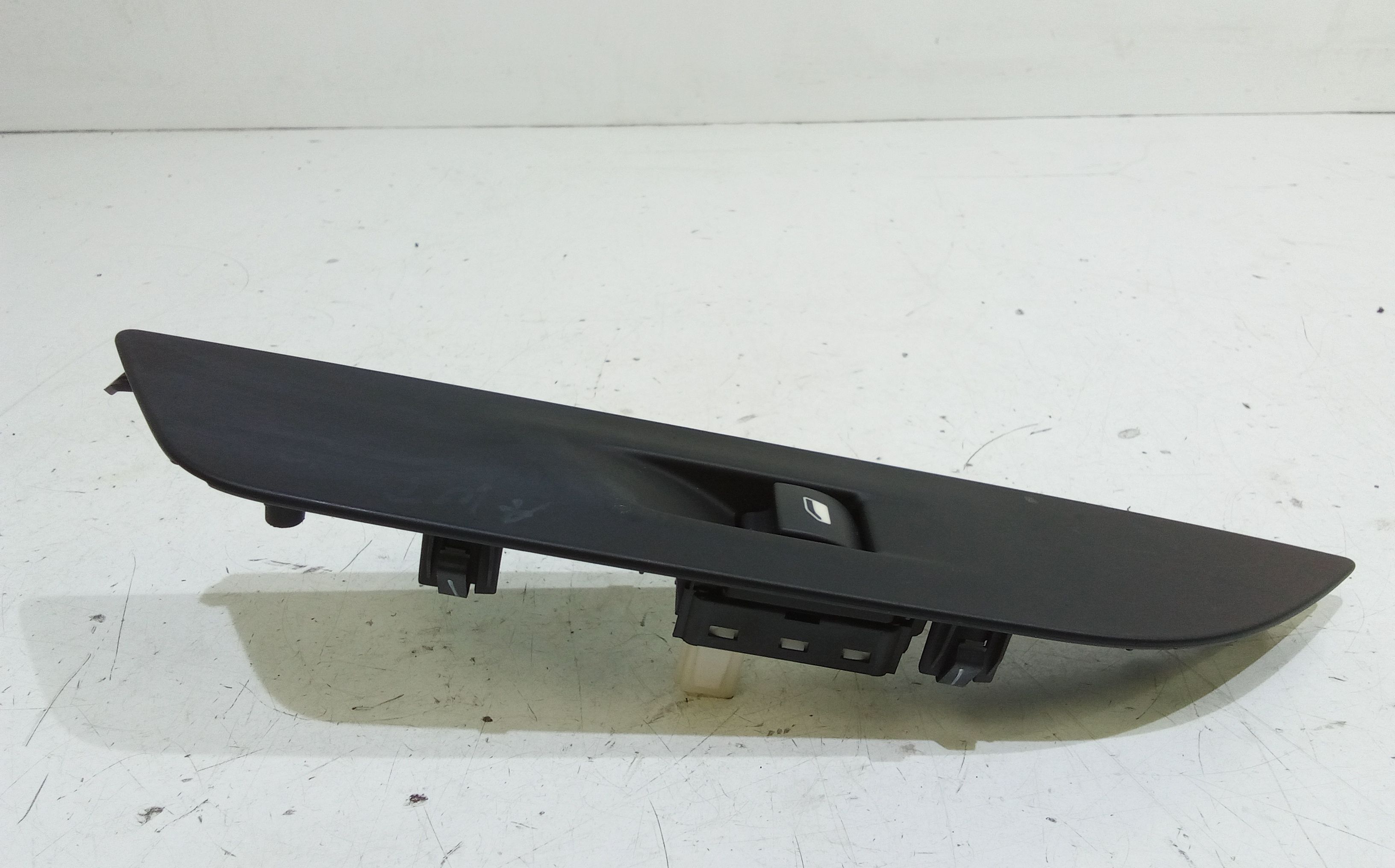 Pulsantiera Anteriore Destra Passeggero PEUGEOT 208 Serie (19>)