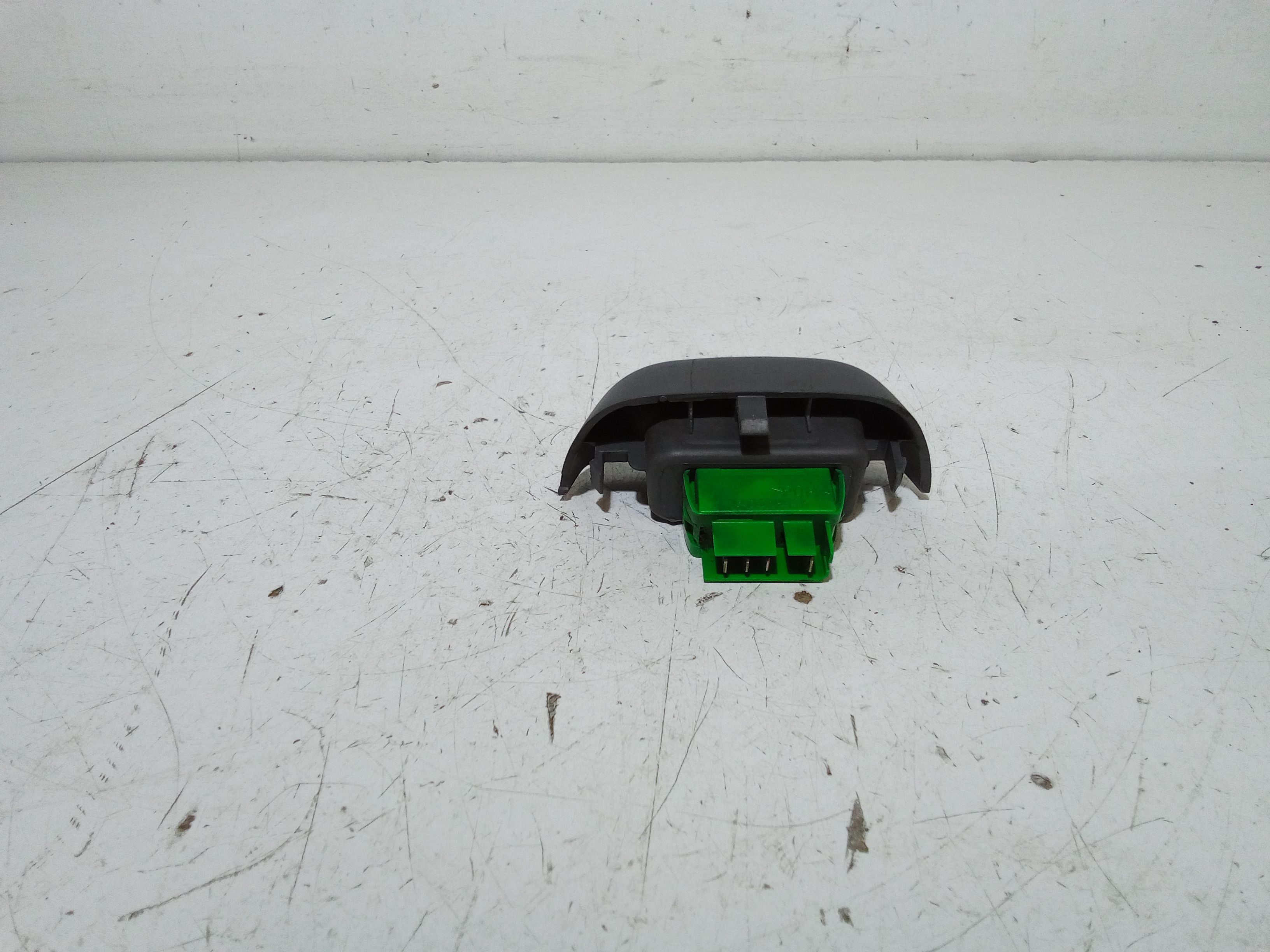 Pulsantiera Anteriore Destra Passeggero PEUGEOT 107 1 Serie