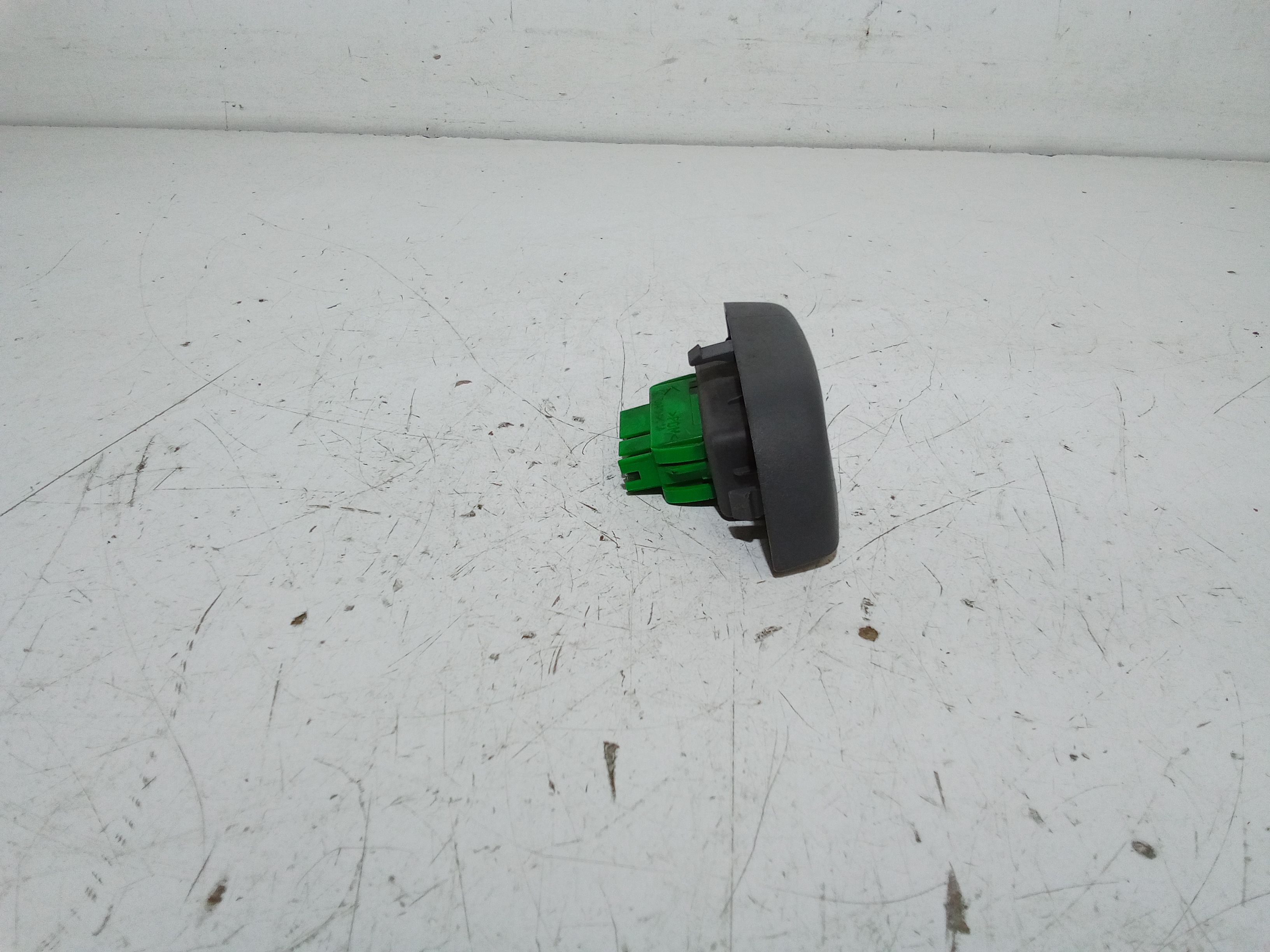 Pulsantiera Anteriore Destra Passeggero PEUGEOT 107 1 Serie