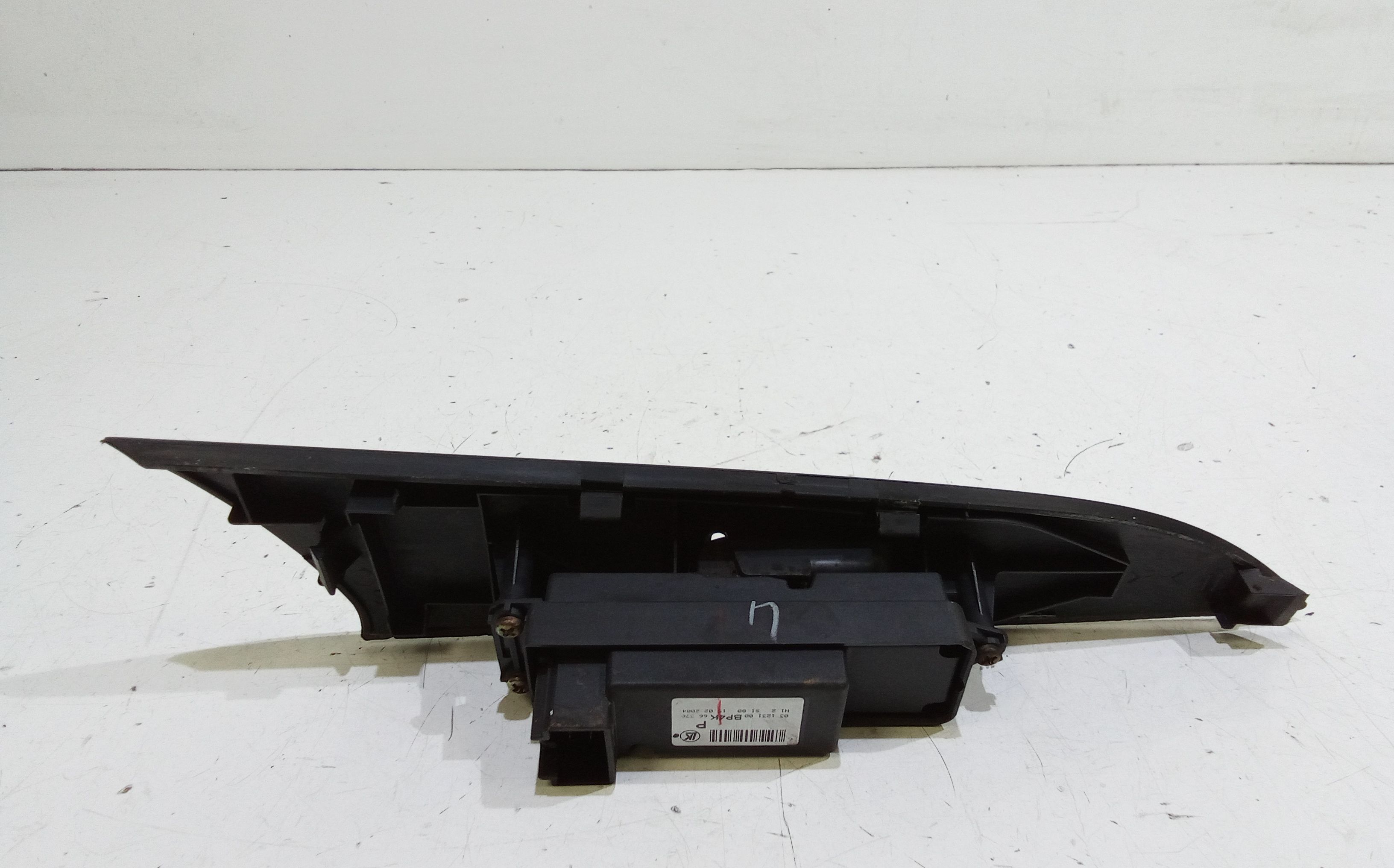 Pulsantiera Anteriore Destra Passeggero MAZDA 3 Berlina Serie (03>09)