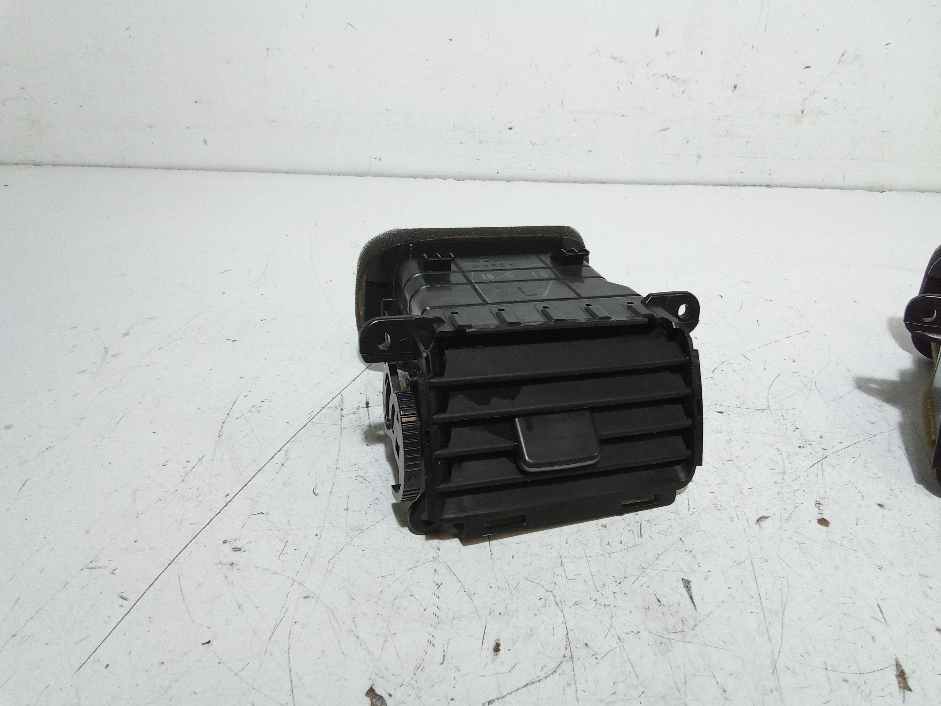 Bocchette Aria Cruscotto MAZDA 3 Berlina Serie (03>09)