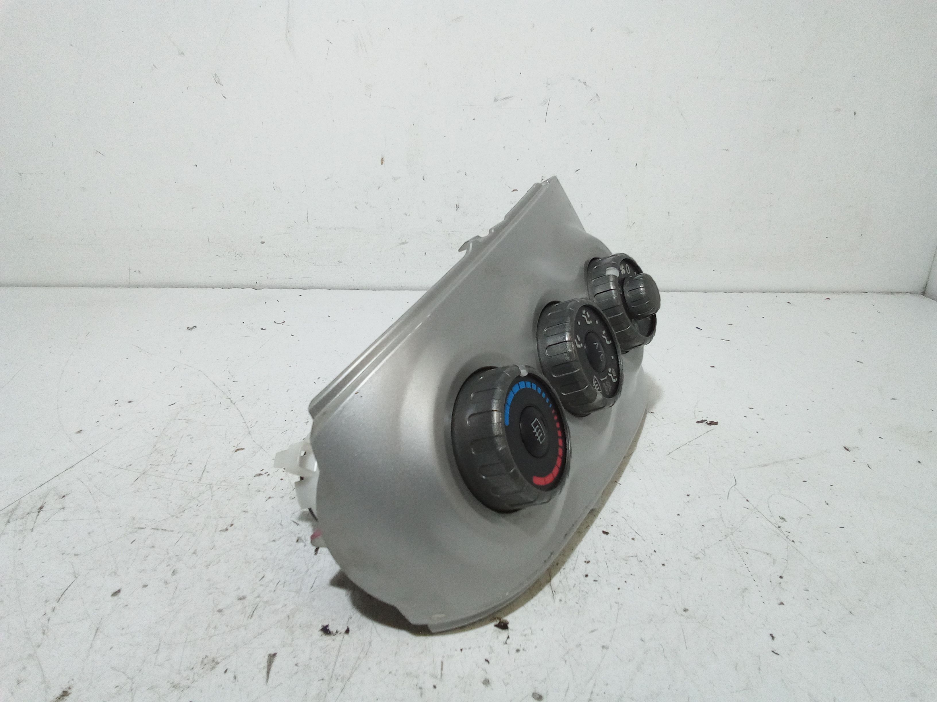 Comandi Clima TOYOTA Yaris Serie (05>08)