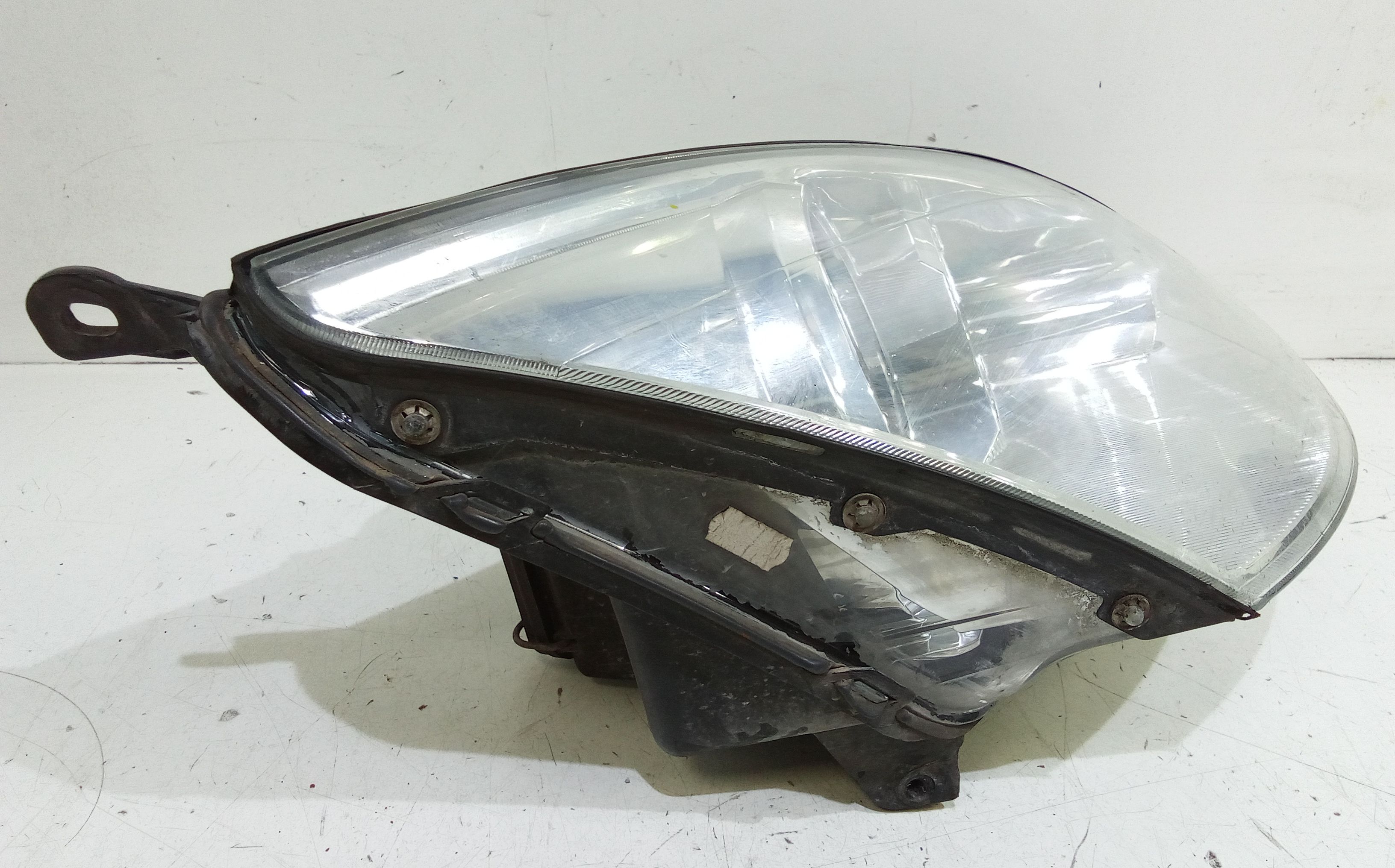 Faro anteriore Destro Passeggero FORD Focus Berlina 2 Serie