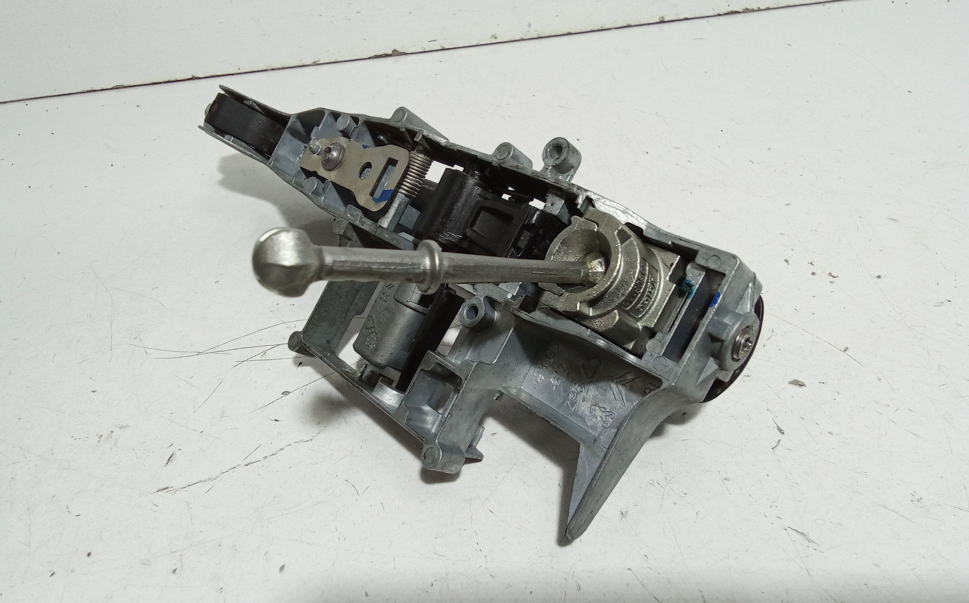 Maniglia esterna Anteriore Sinistra PEUGEOT 208 Serie (12>19)