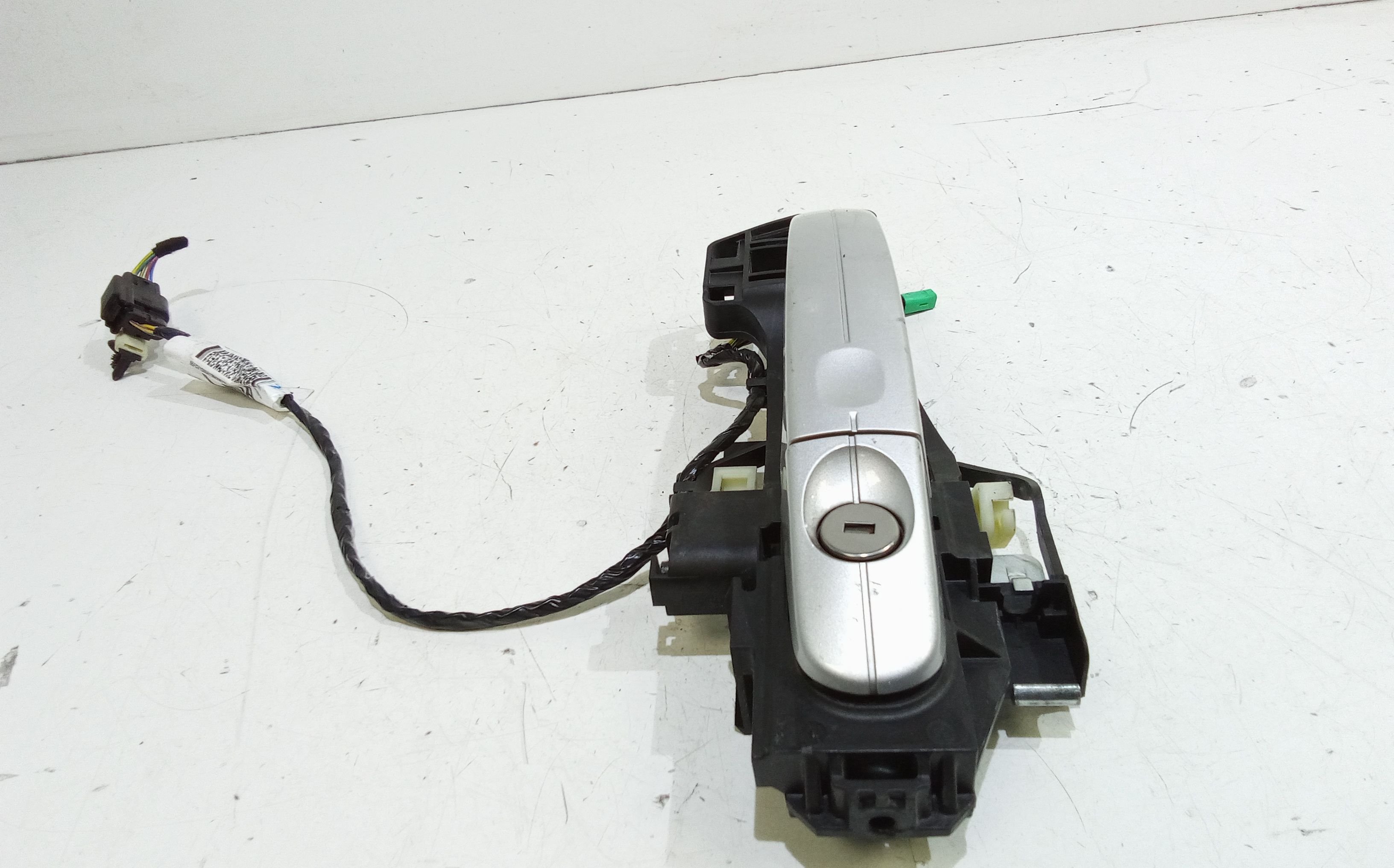 Maniglia esterna Anteriore Sinistra FORD Kuga Serie (16>)