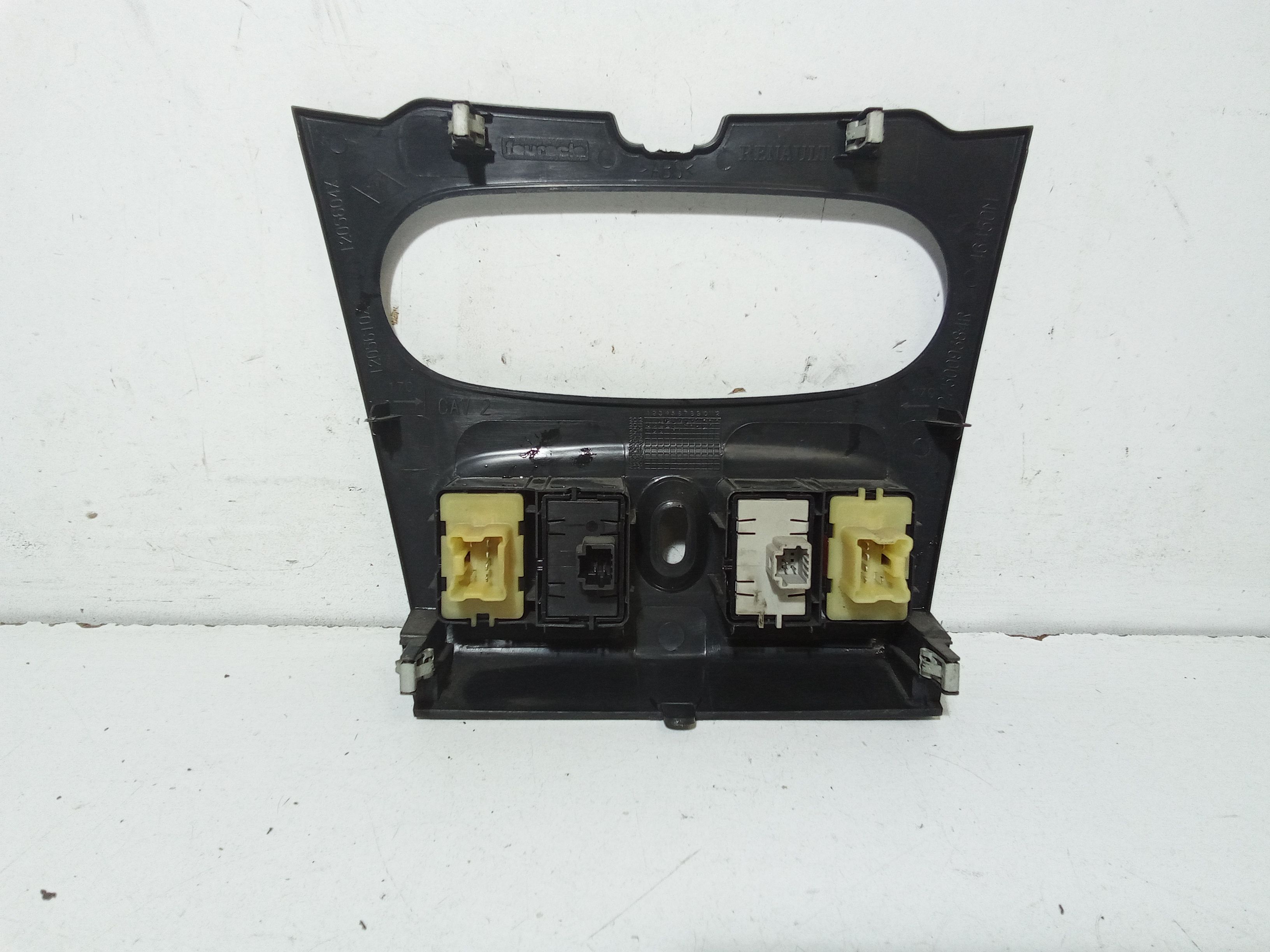 Pulsantiera Centrale DACIA Logan Serie MCV (13>)