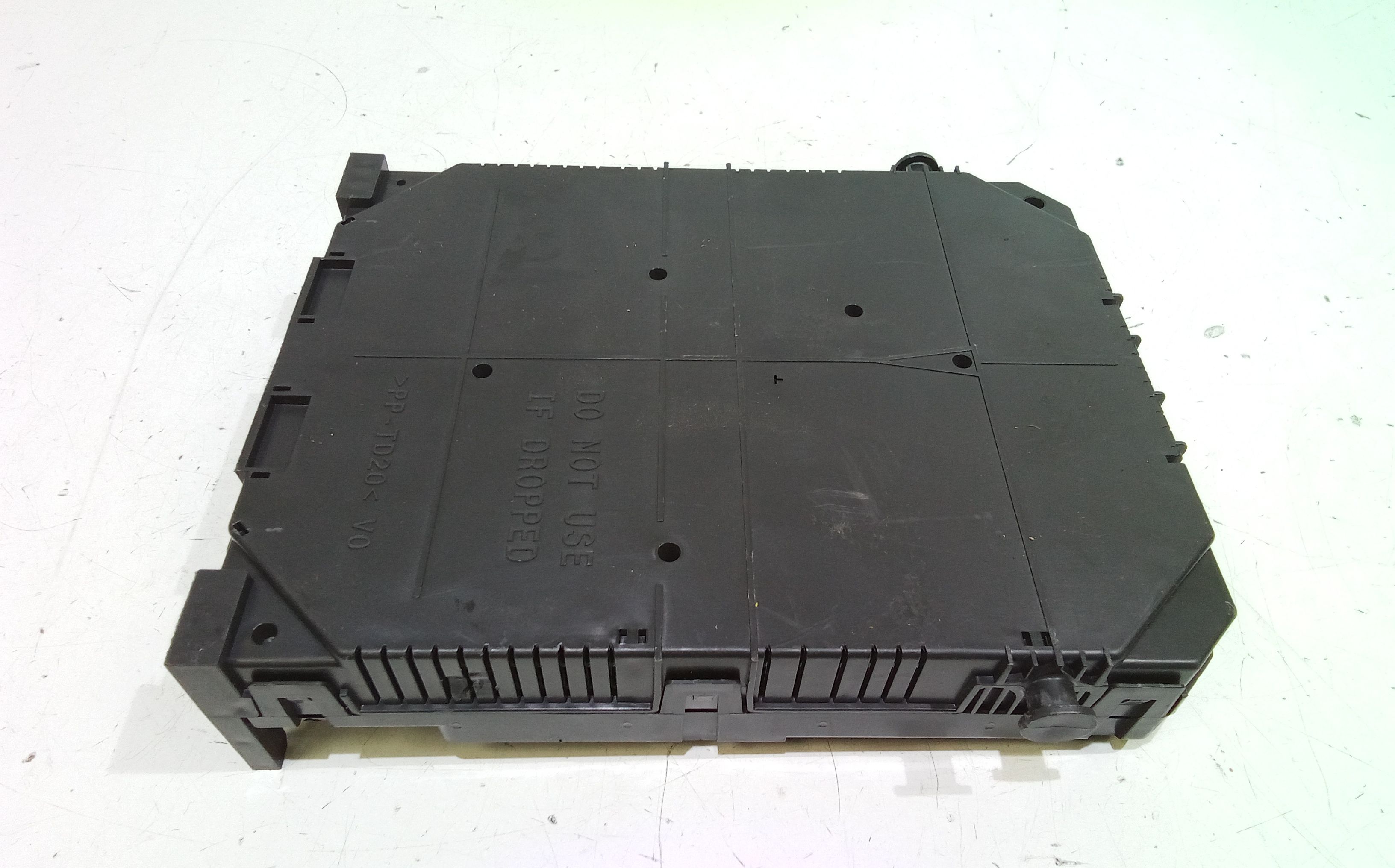 Body Computer PEUGEOT 208 Serie (19>)