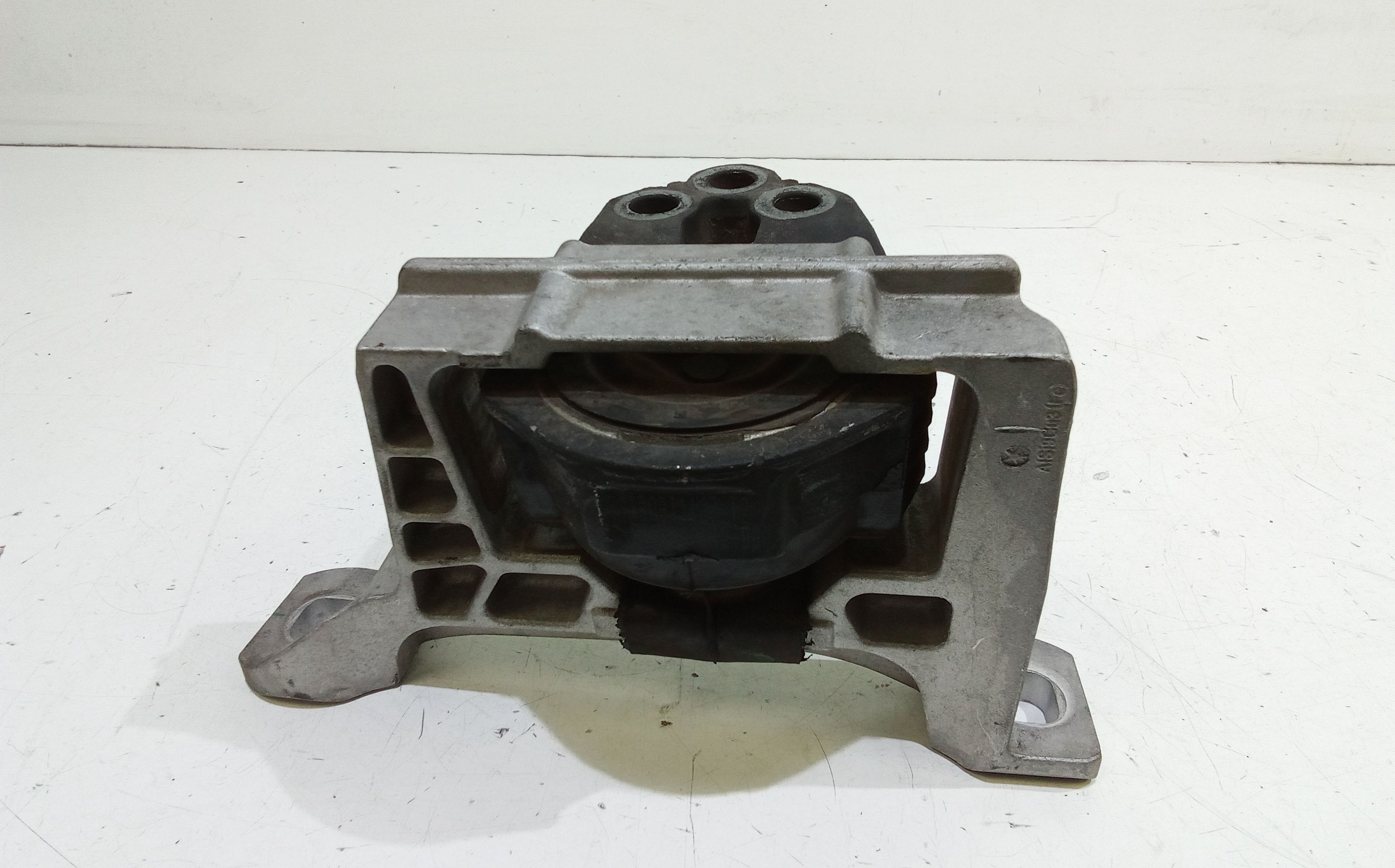 Supporto motore FORD Kuga Serie (16>)