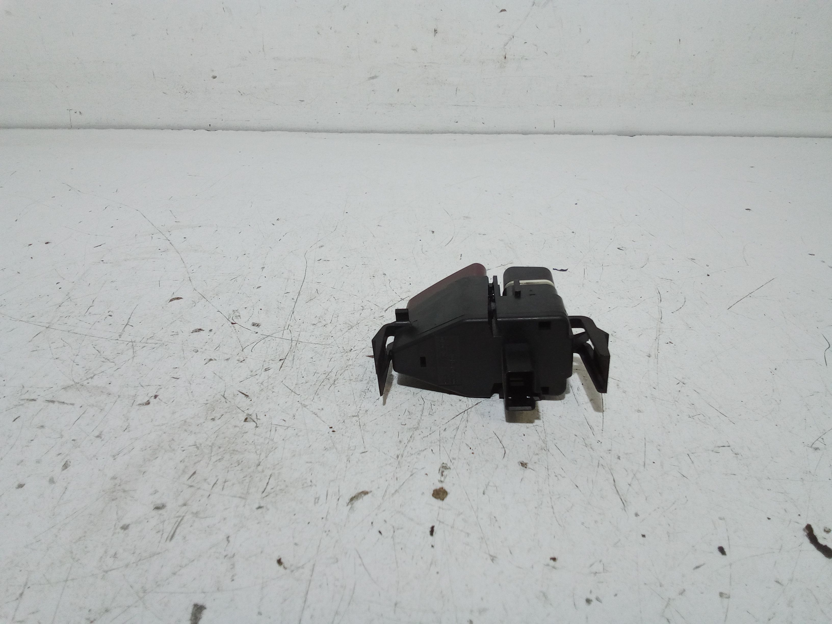 Pulsante luci di emergenza MERCEDES Vaneo 1 Serie