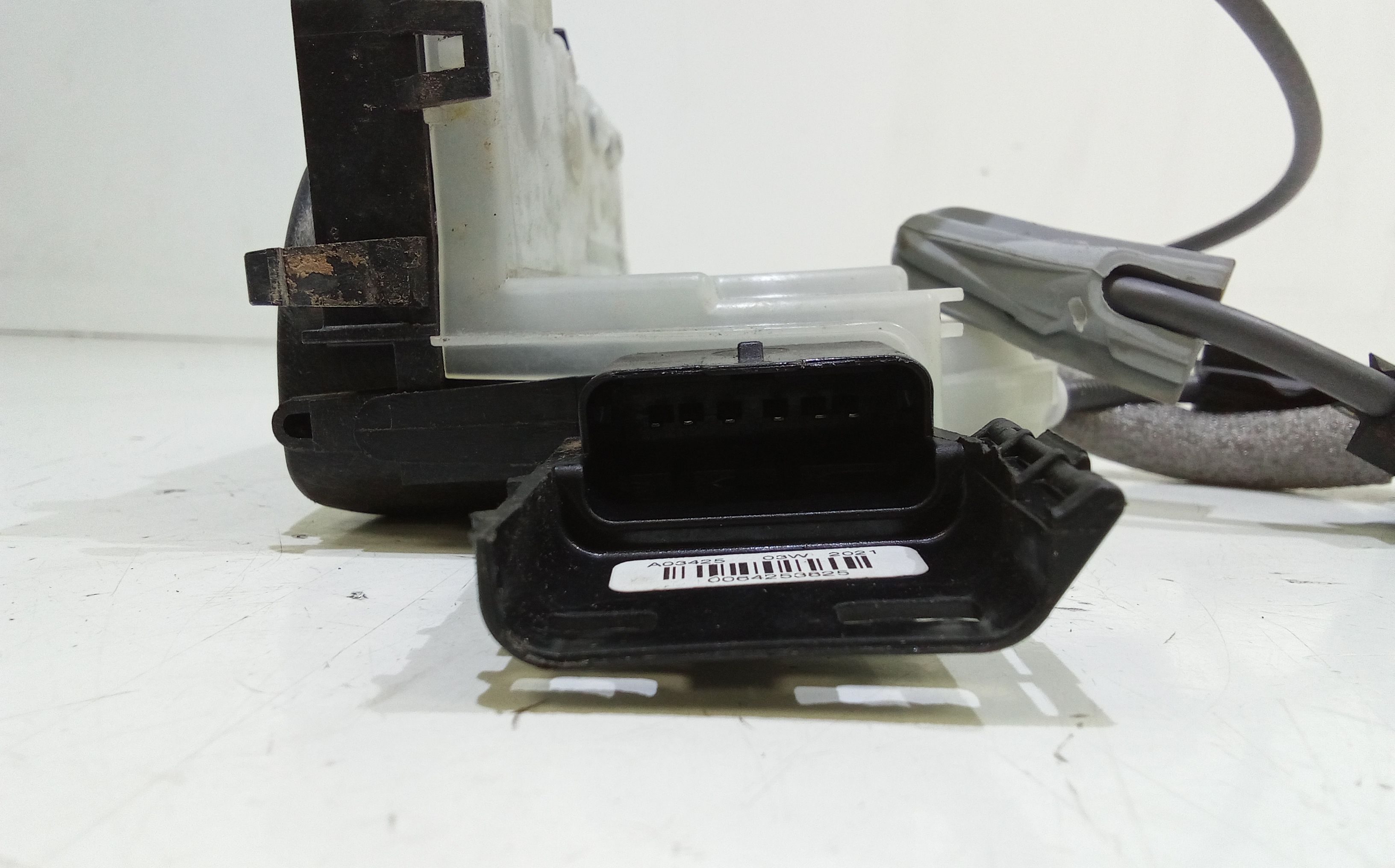 Serratura Anteriore Destra PEUGEOT 208 Serie (19>)