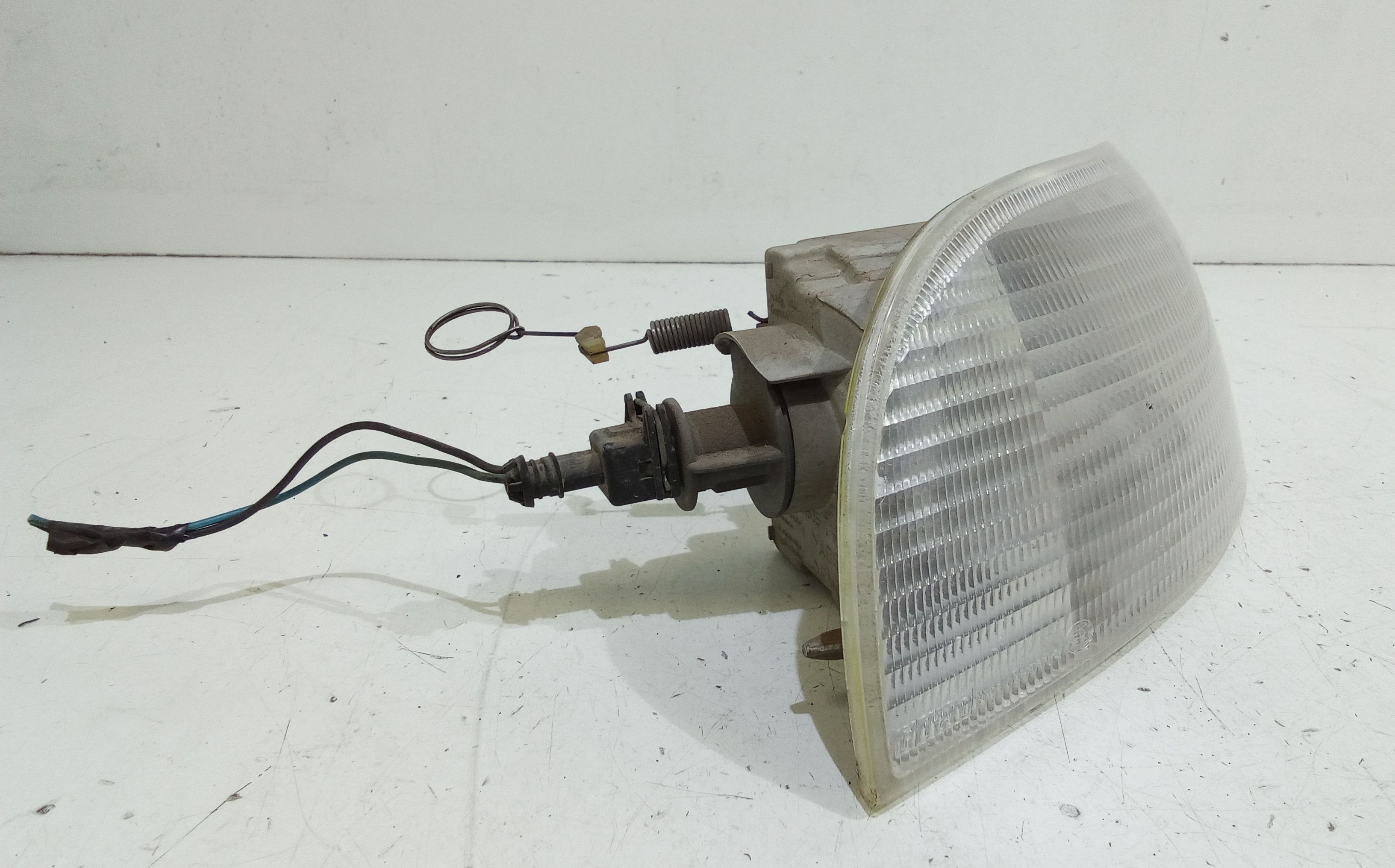 Freccia fanalino ant DX lato passeggero FIAT Punto Berlina 3P