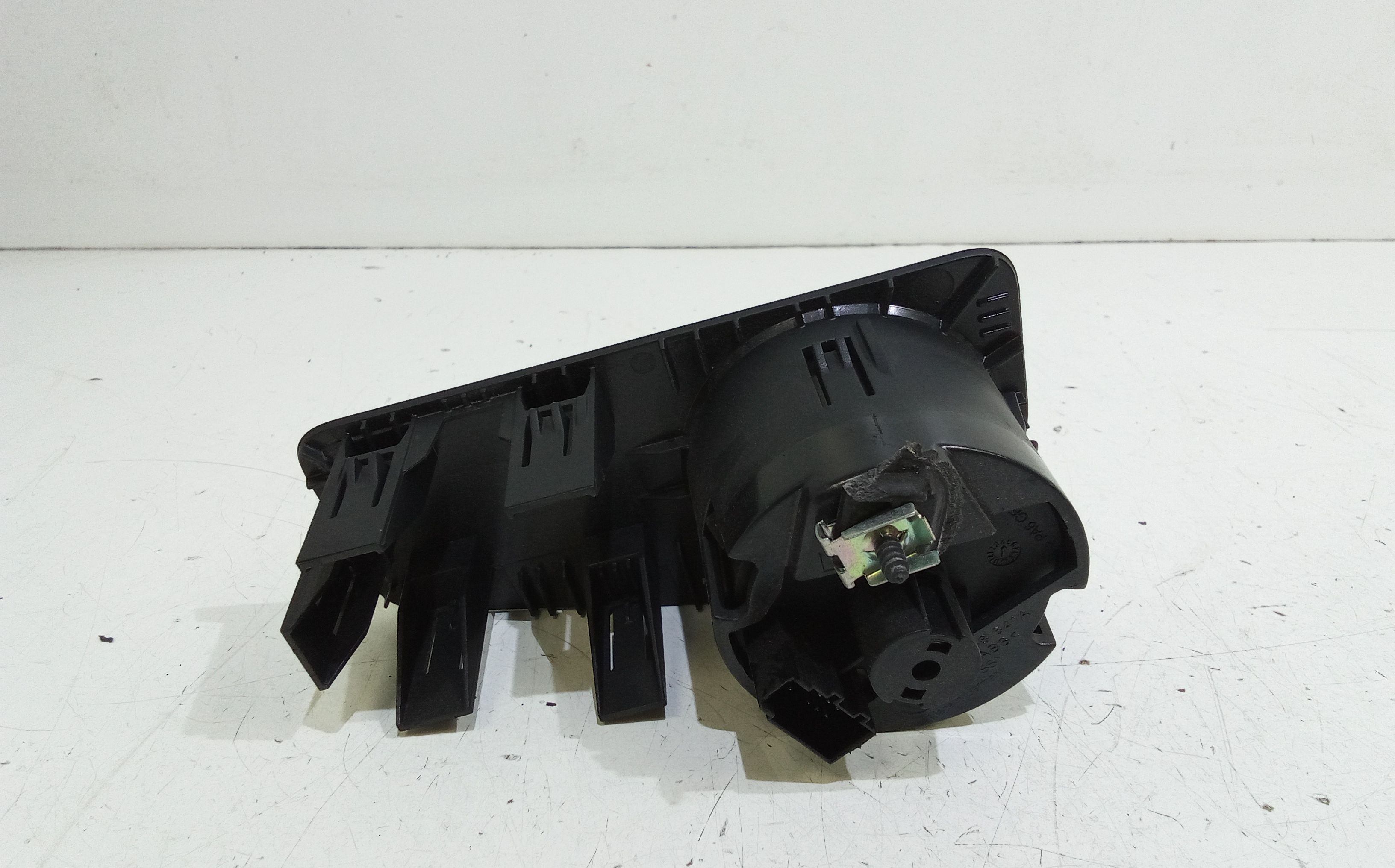 Interruttore comando luci VOLKSWAGEN Tiguan Serie