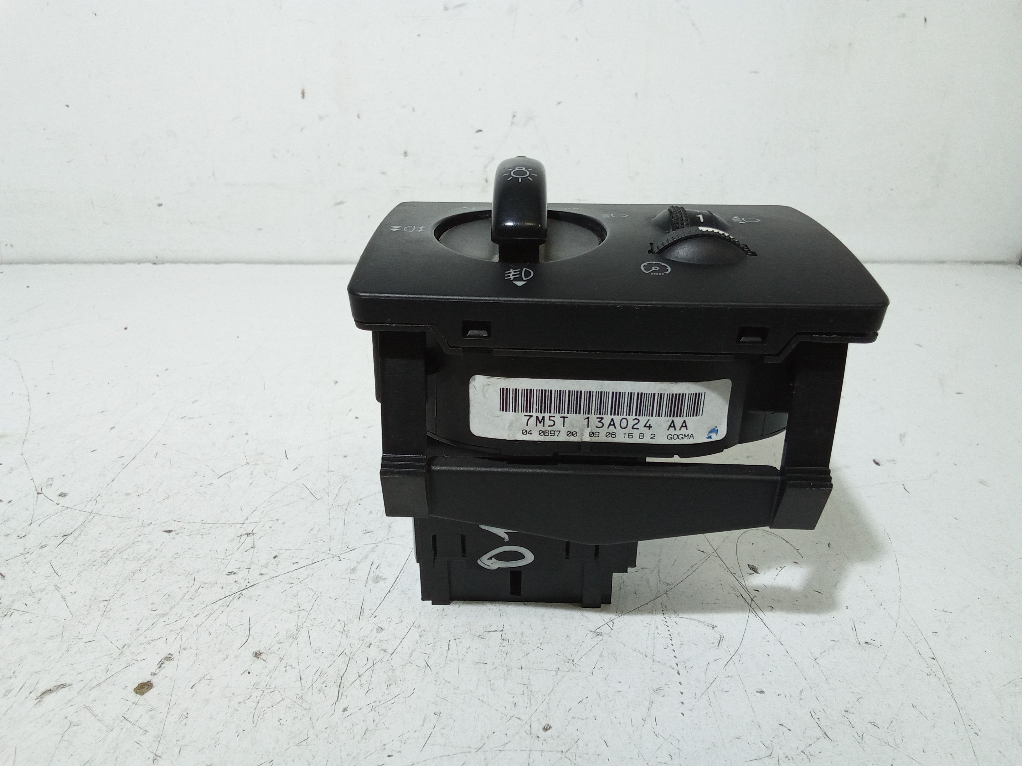 Interruttore comando luci FORD C - Max Serie (07>10)