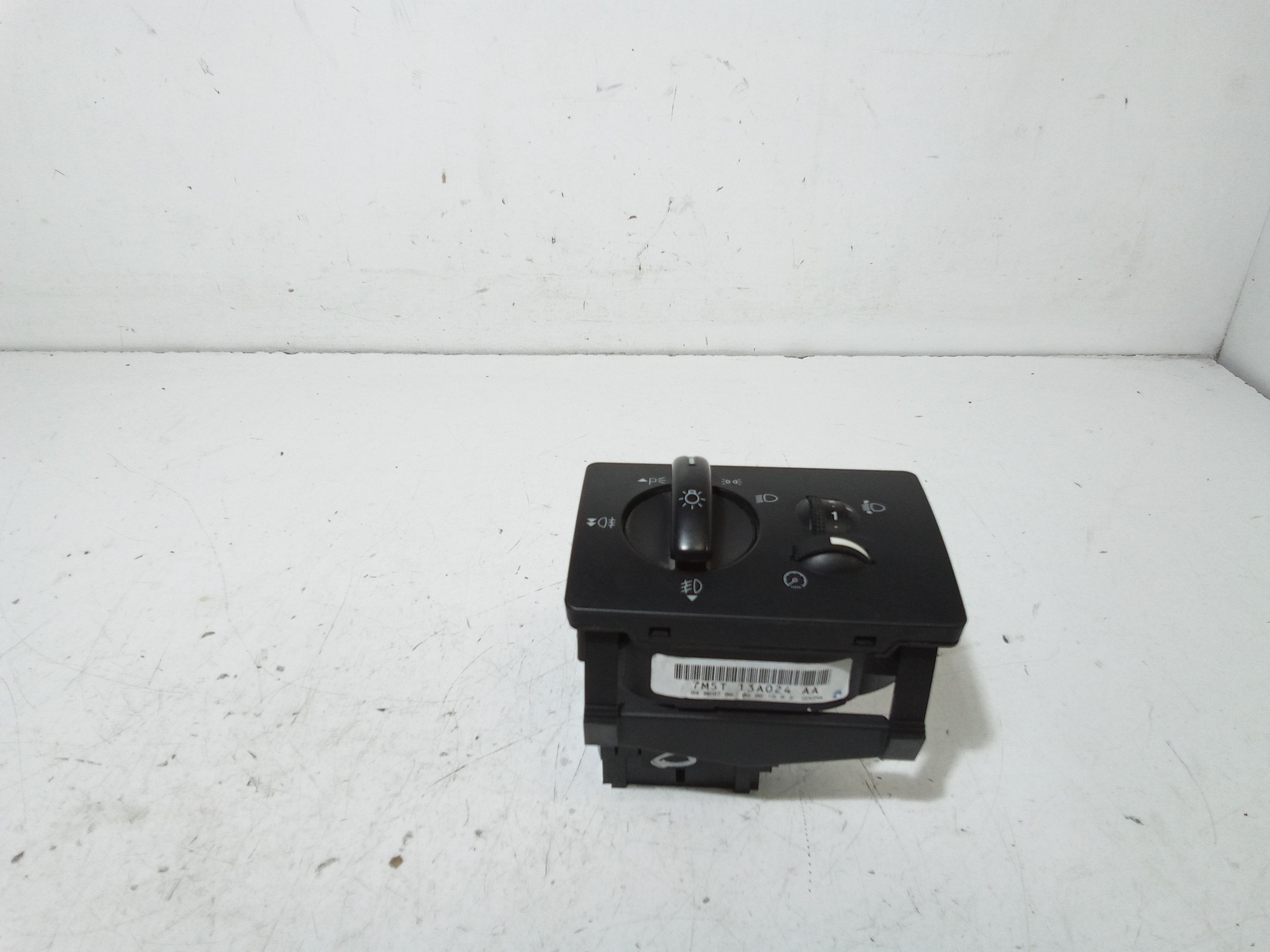 Interruttore comando luci FORD C - Max Serie (07>10)