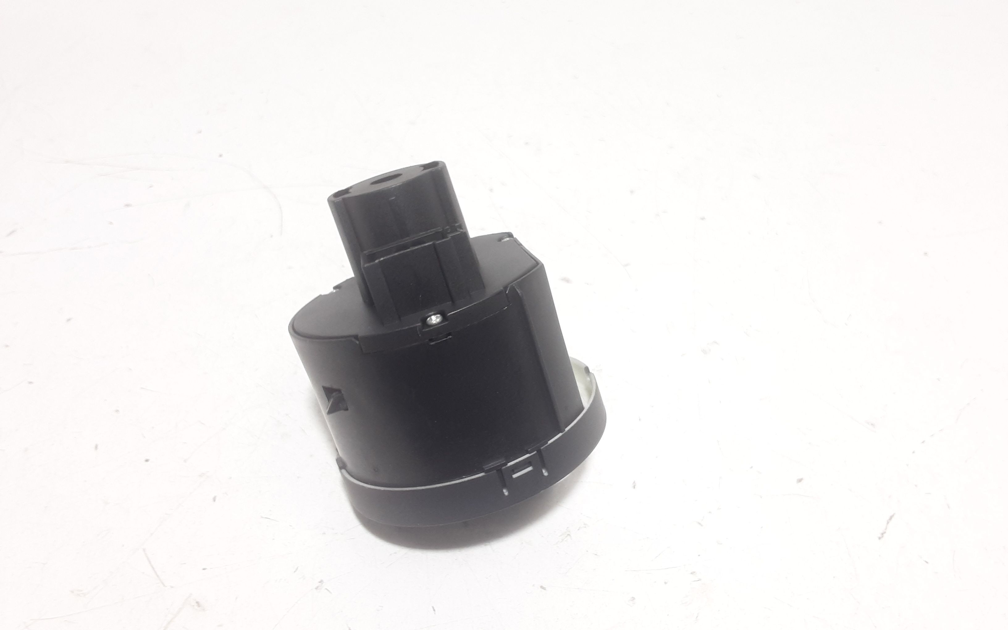 Interruttore comando luci VOLKSWAGEN Golf 5 Berlina (03>08)