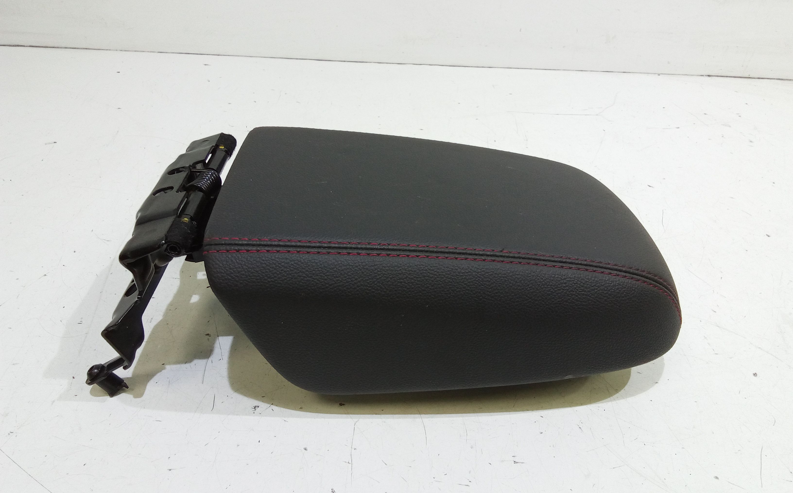 Bracciolo centrale FORD Kuga Serie (16>)