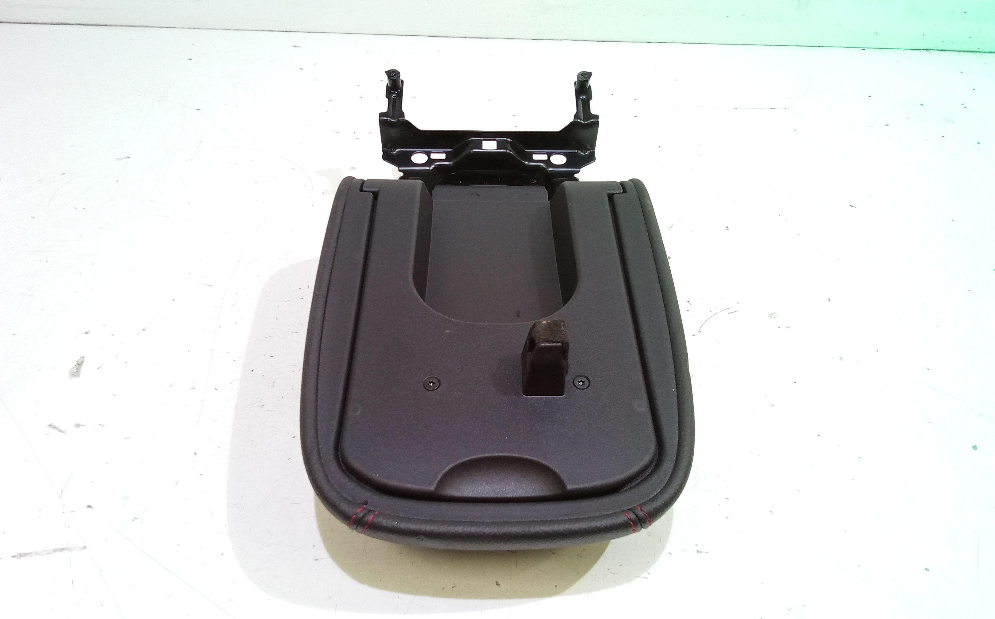 Bracciolo centrale FORD Kuga Serie (16>)