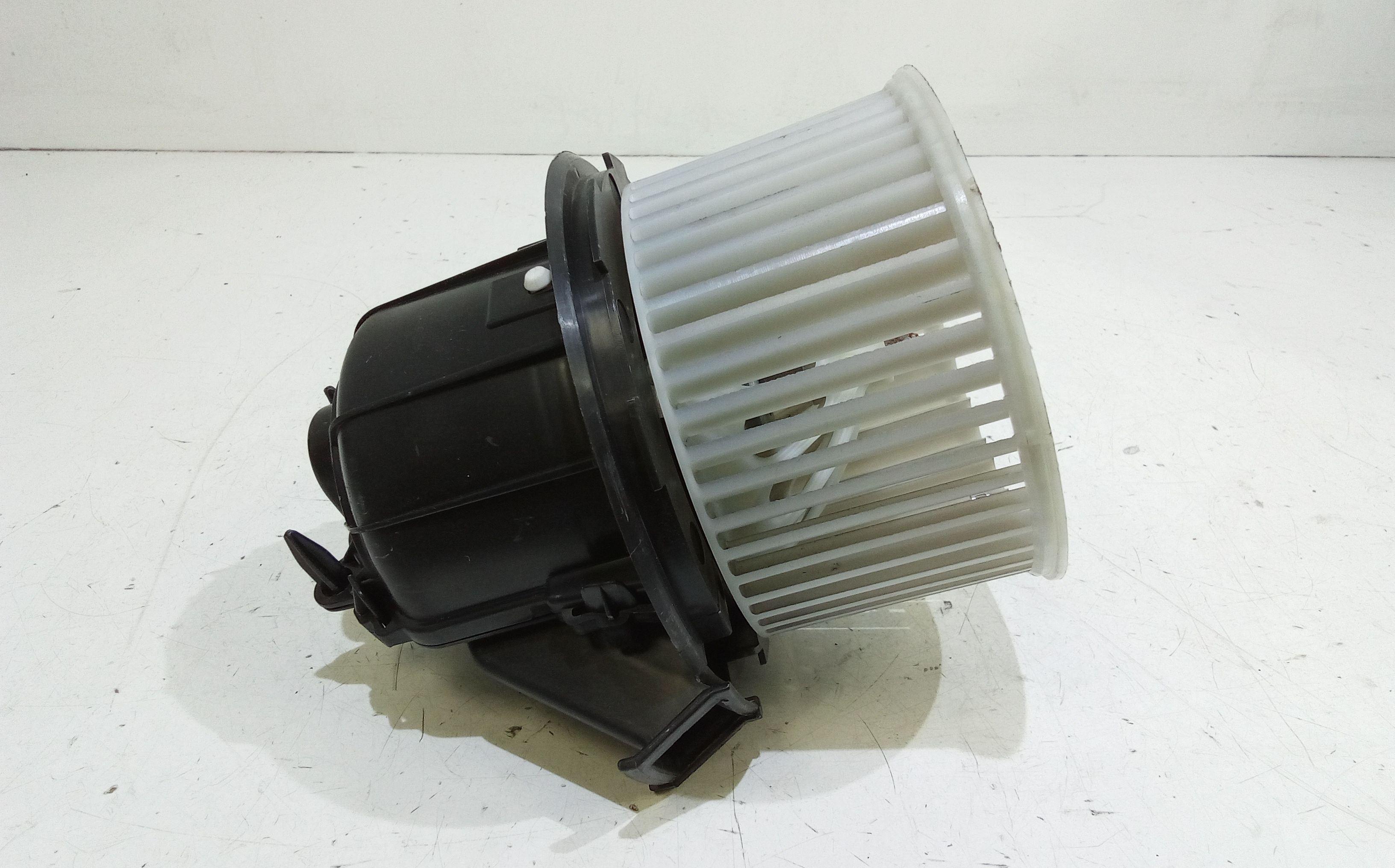 Ventola riscaldamento PEUGEOT 208 Serie (19>)