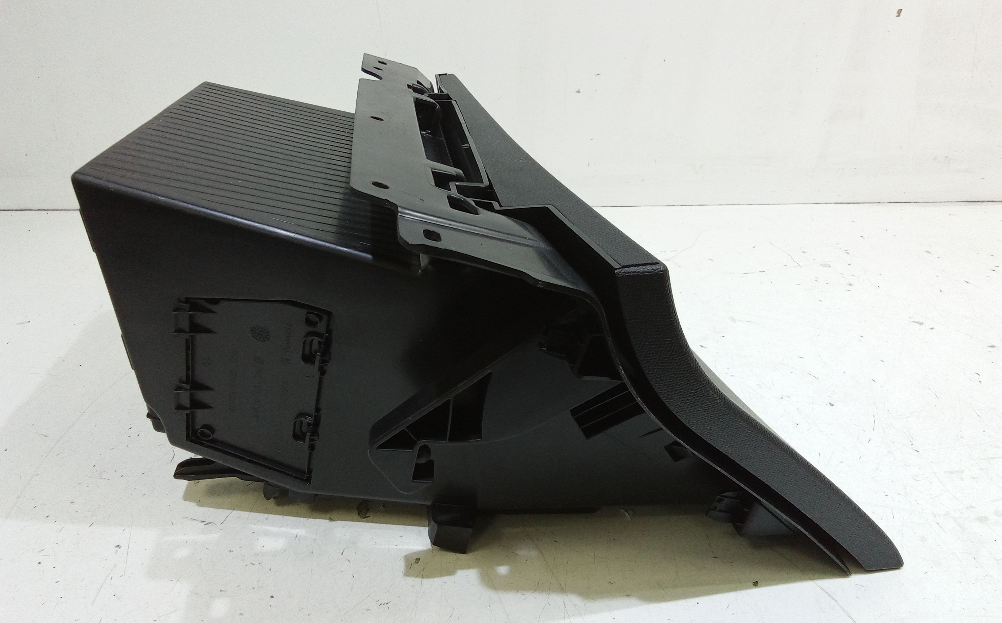 Cassetto porta oggetti PEUGEOT 208 Serie (19>)