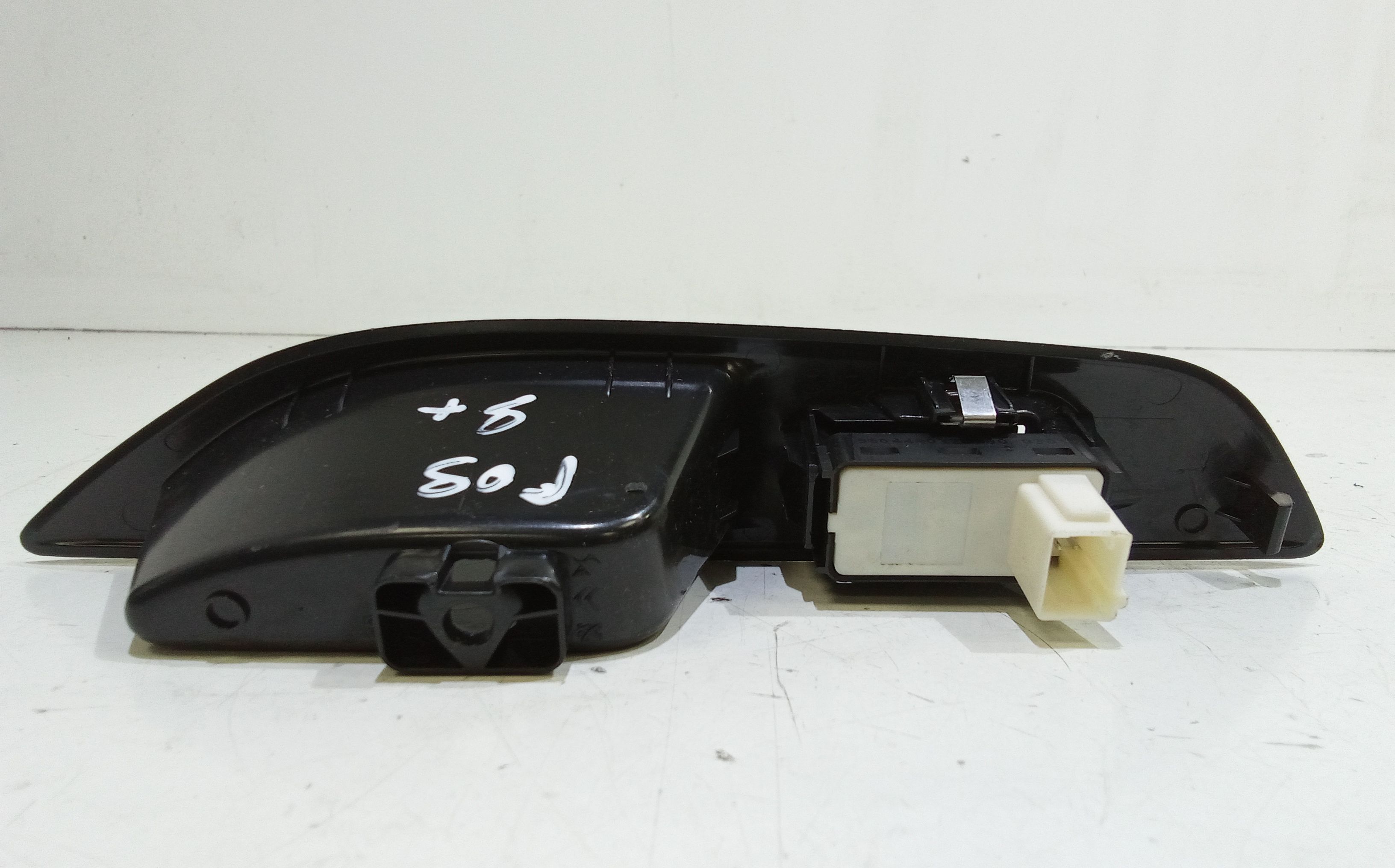 Pulsantiera Posteriore Sinistra PEUGEOT 208 Serie (19>)