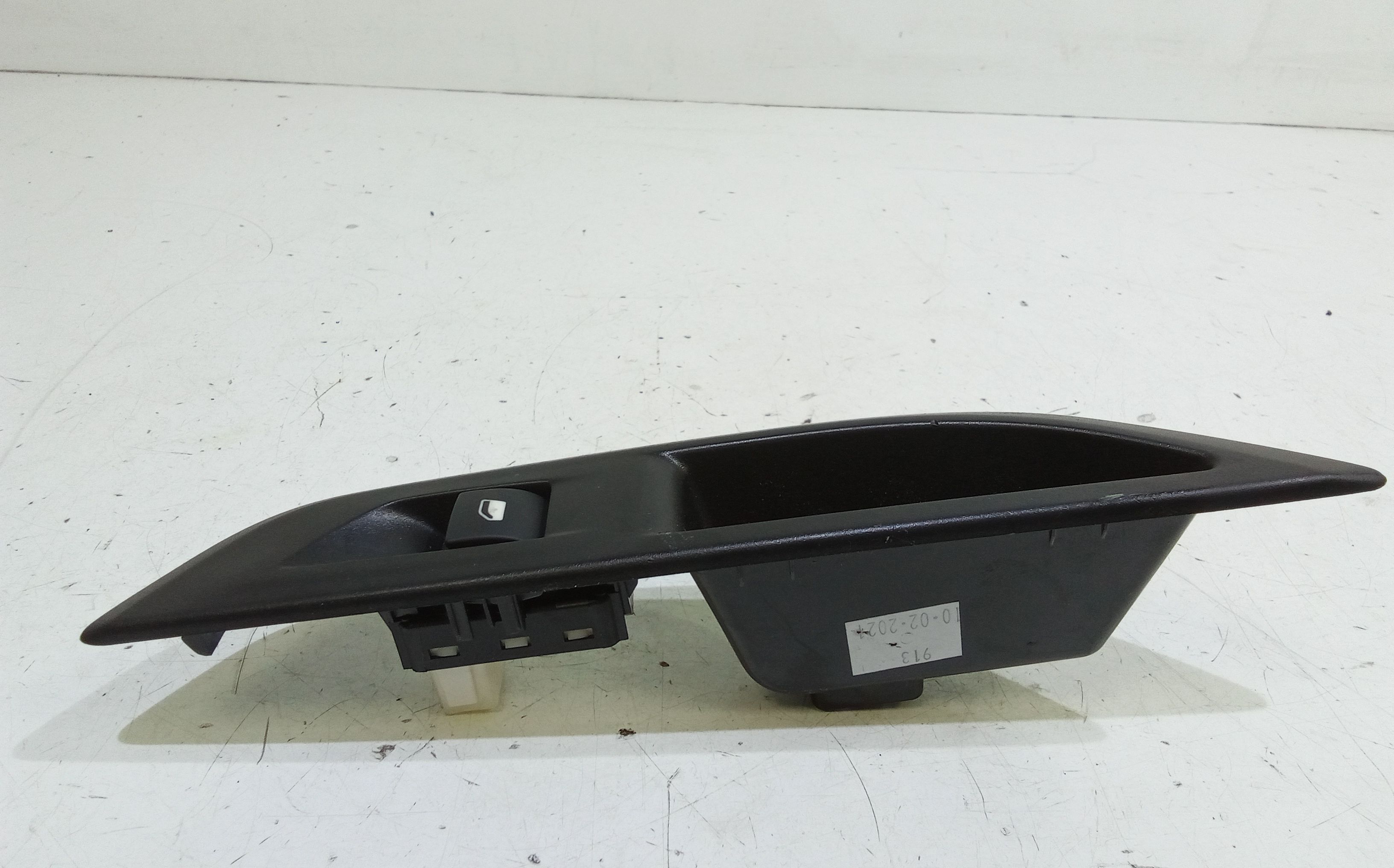 Pulsantiera Posteriore Sinistra PEUGEOT 208 Serie (19>)