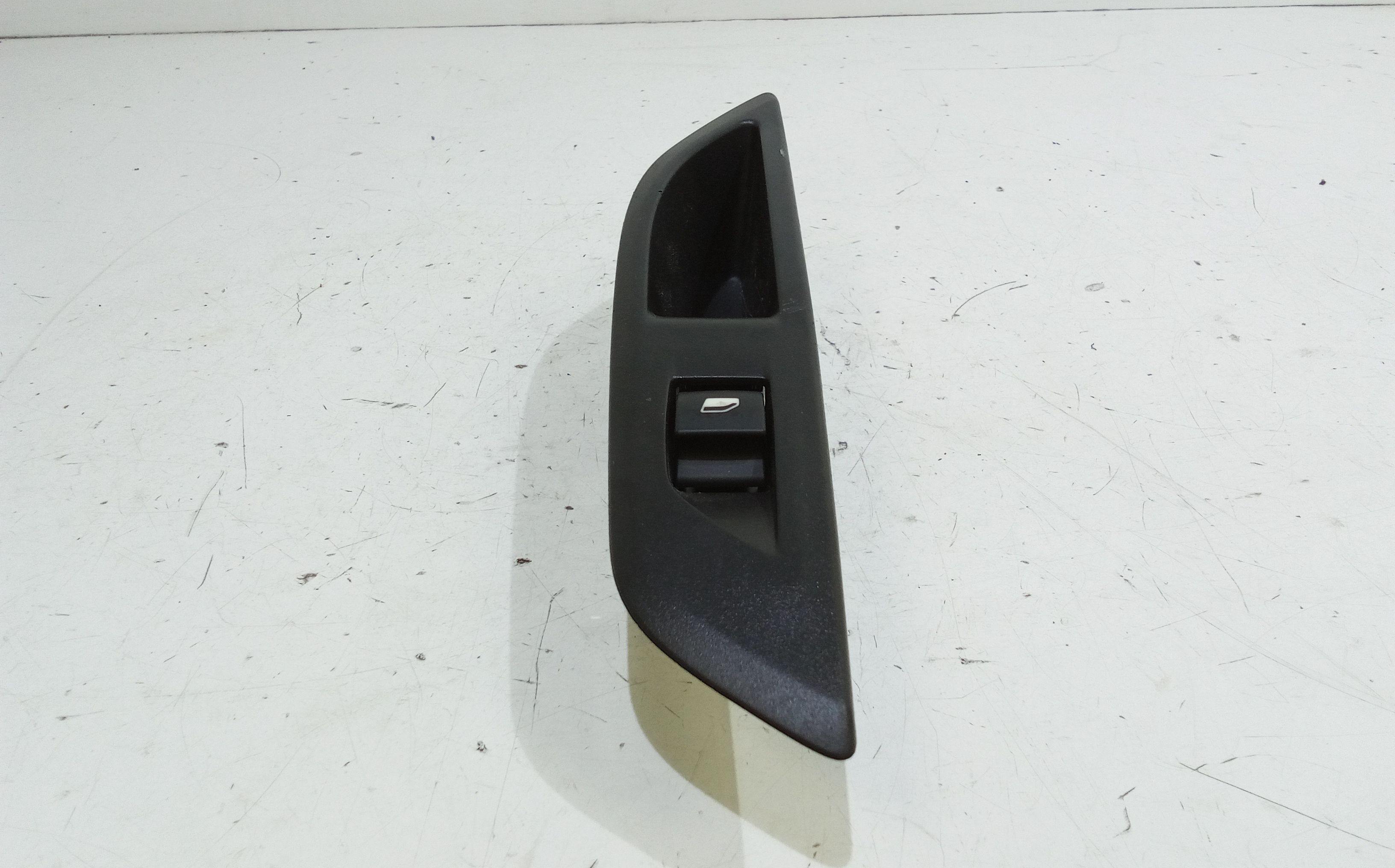 Pulsantiera Posteriore Sinistra PEUGEOT 208 Serie (19>)